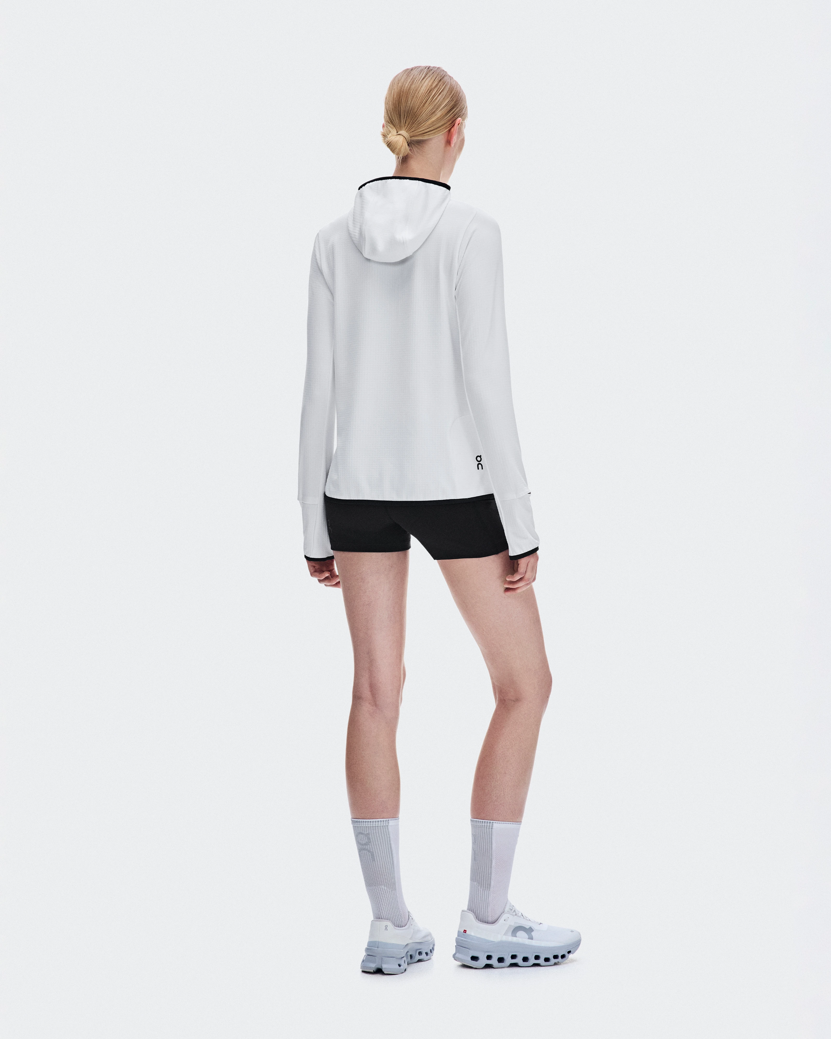 On Climate Zip Hoodie White Femme Sweats à capuche et sweats