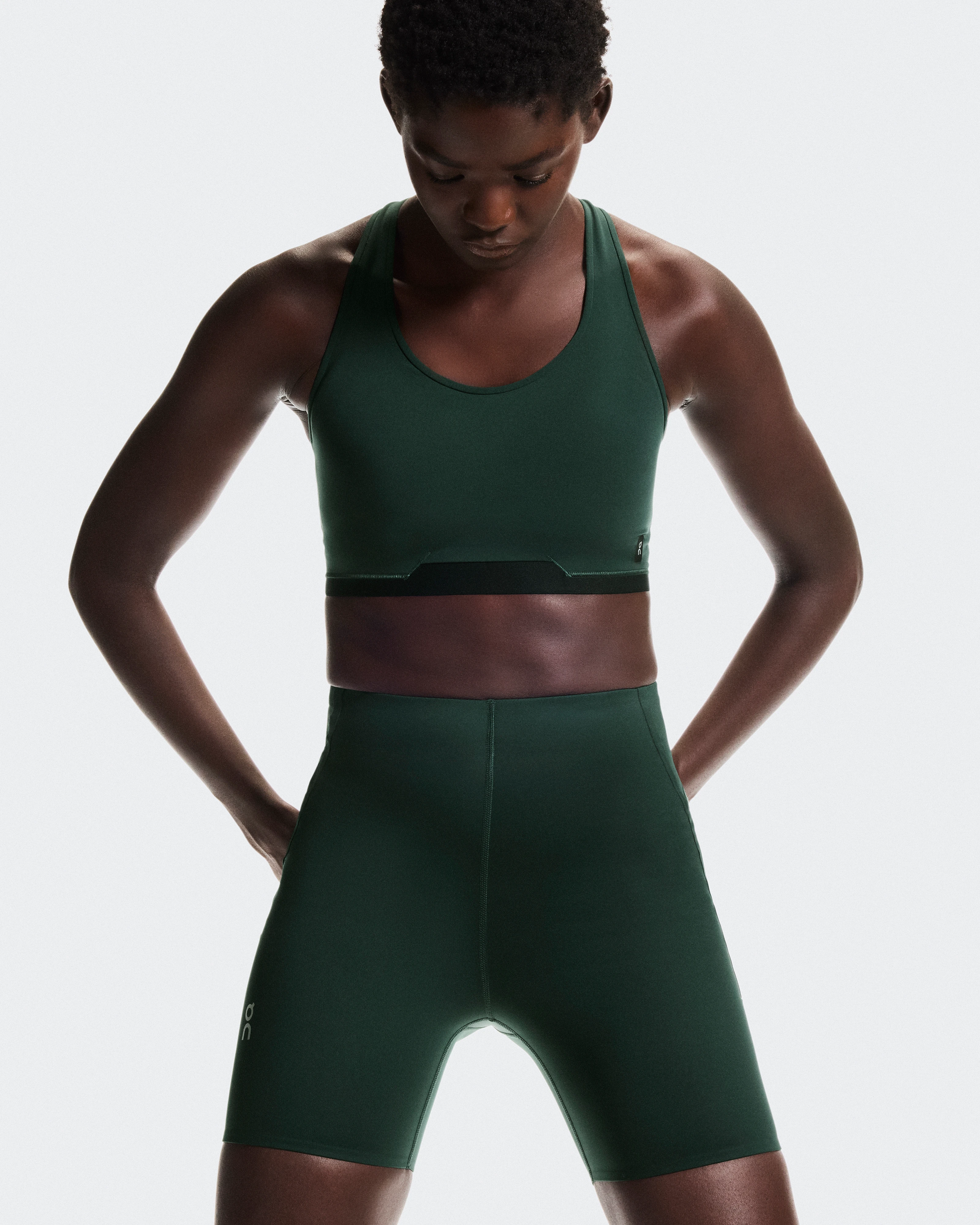 On Train Tights Short Obsidian Femme Leggings