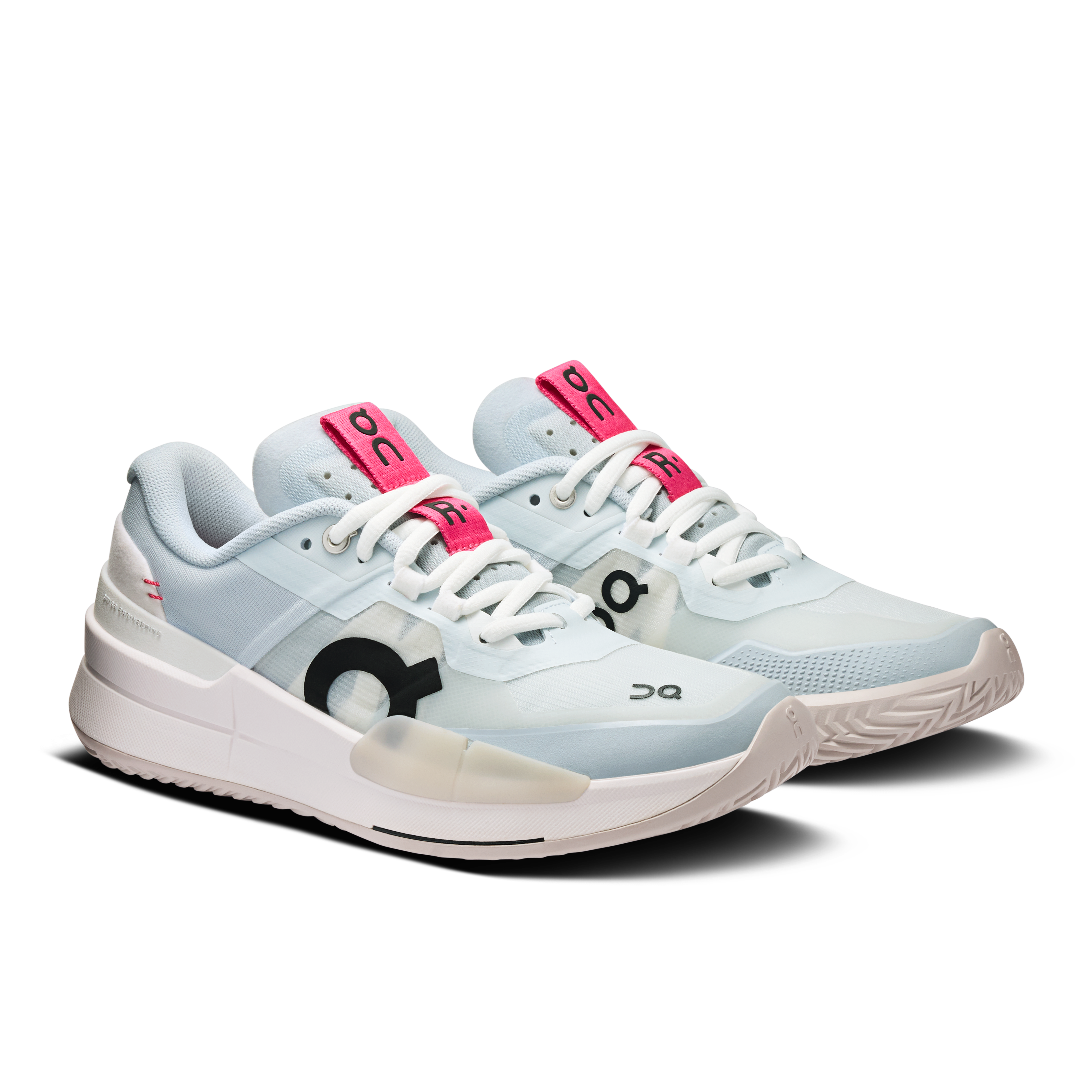 On THE ROGER Pro 2 Arctic & Pink Femme Tennis Chaussures