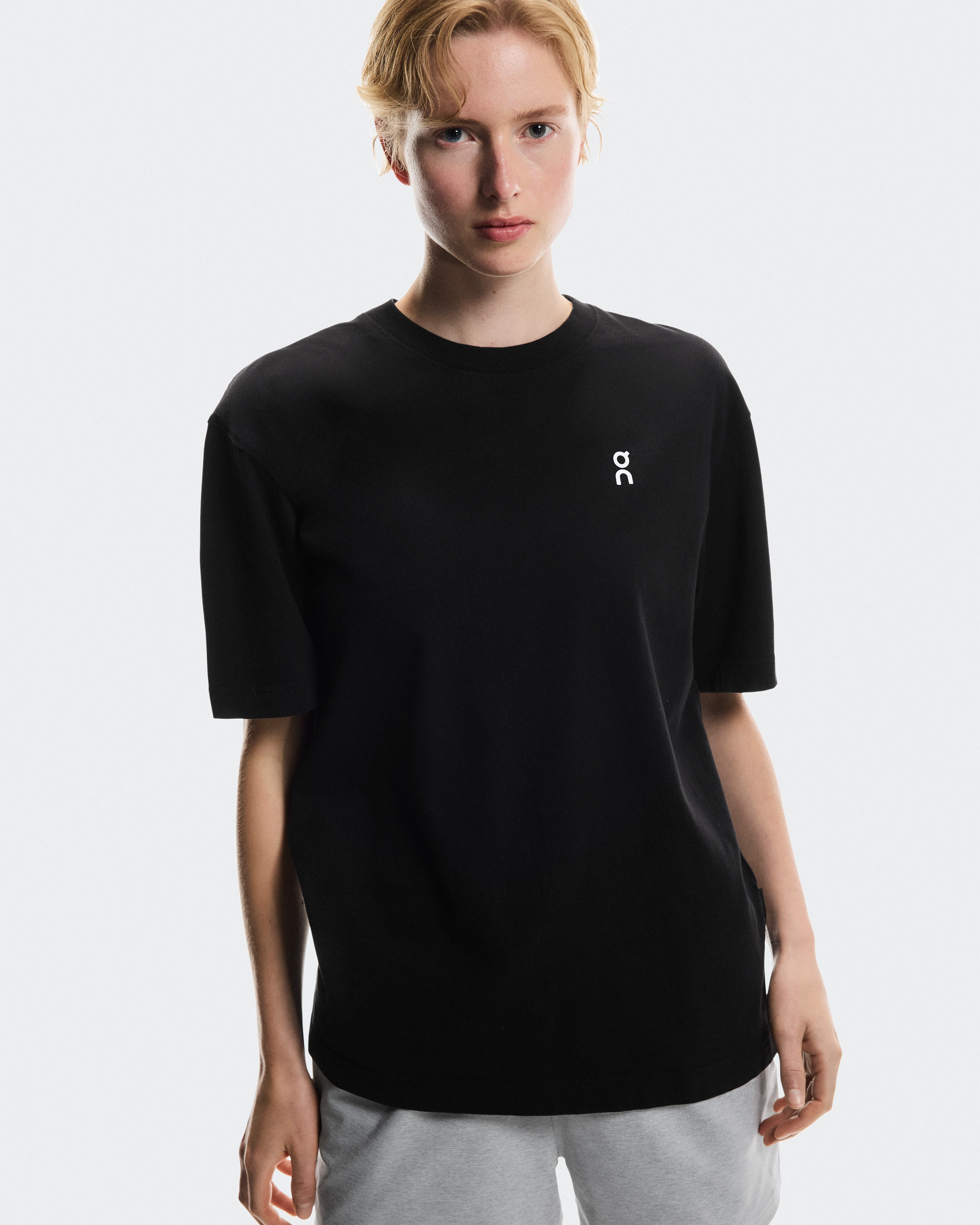 On Club-T Smash Black & Orchid Femme Hauts et t-shirts