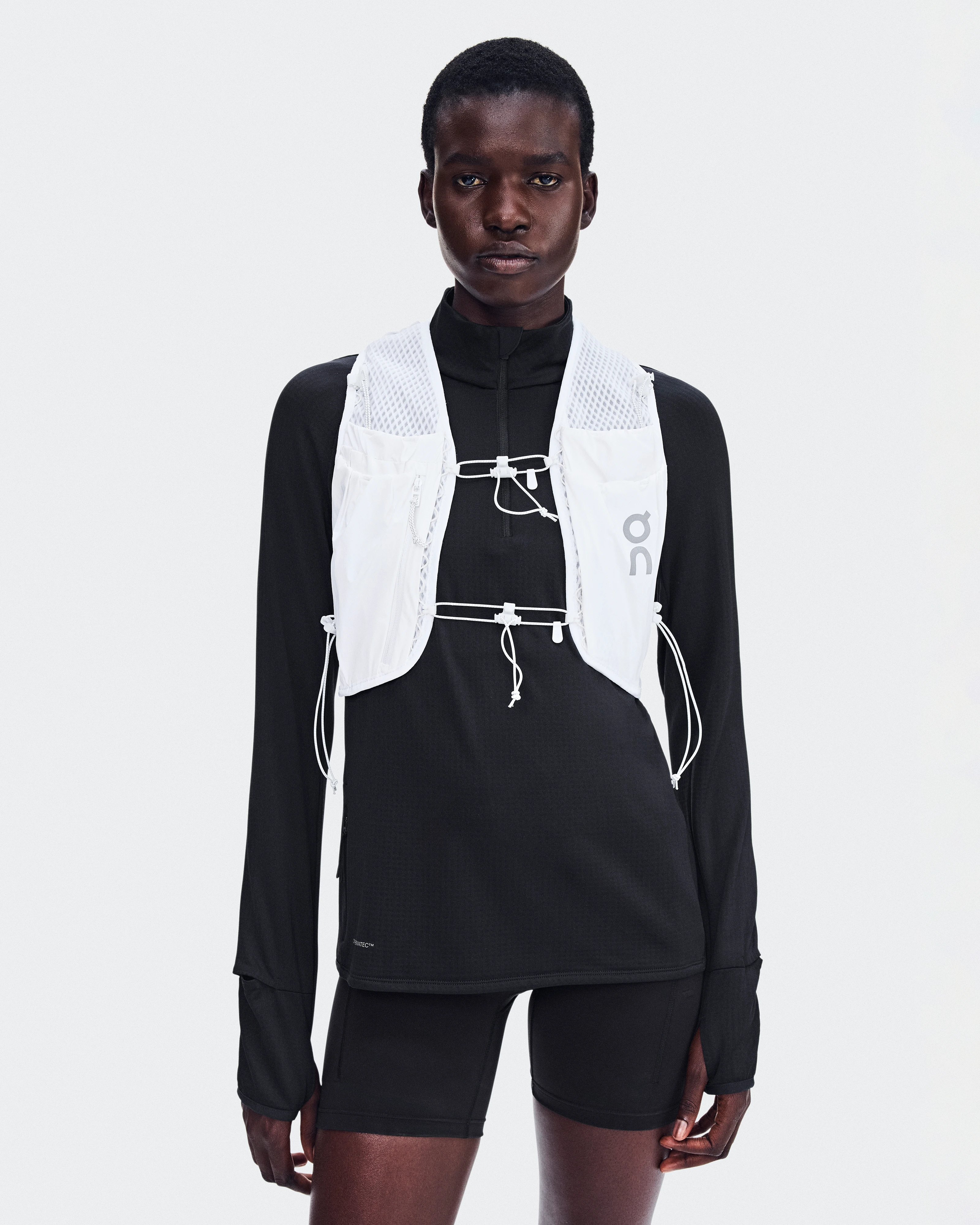 On Climate Shirt Black Femme Sweats à capuche et sweats