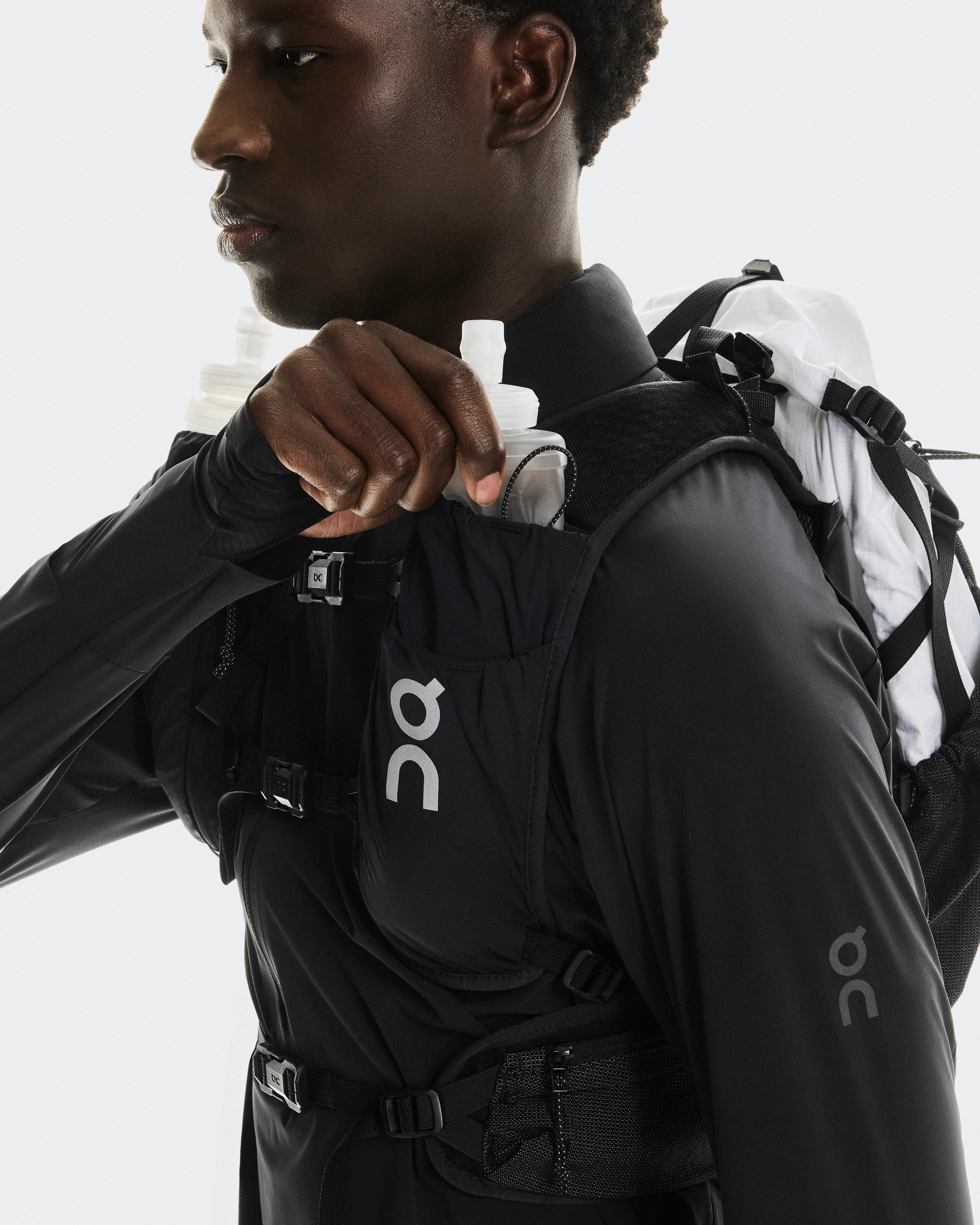 On Trail Pack 20L White & Black Unisexe Sacs