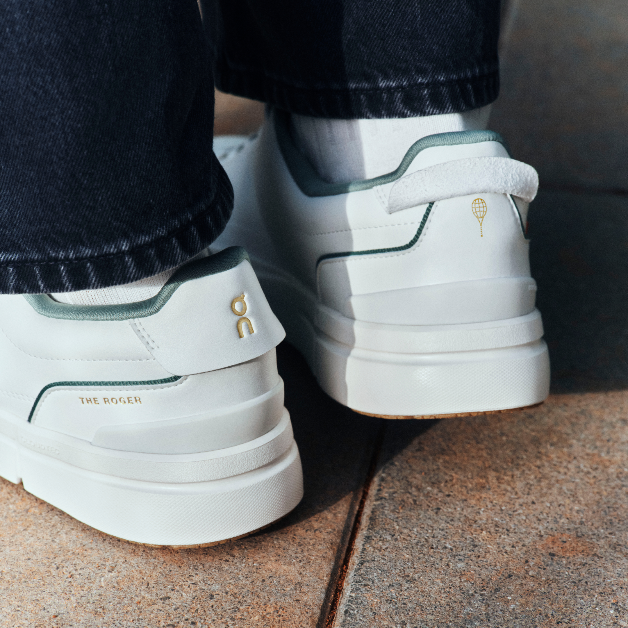 On THE ROGER Centre Court Ivory & Fern Homme – Quotidien Chaussures