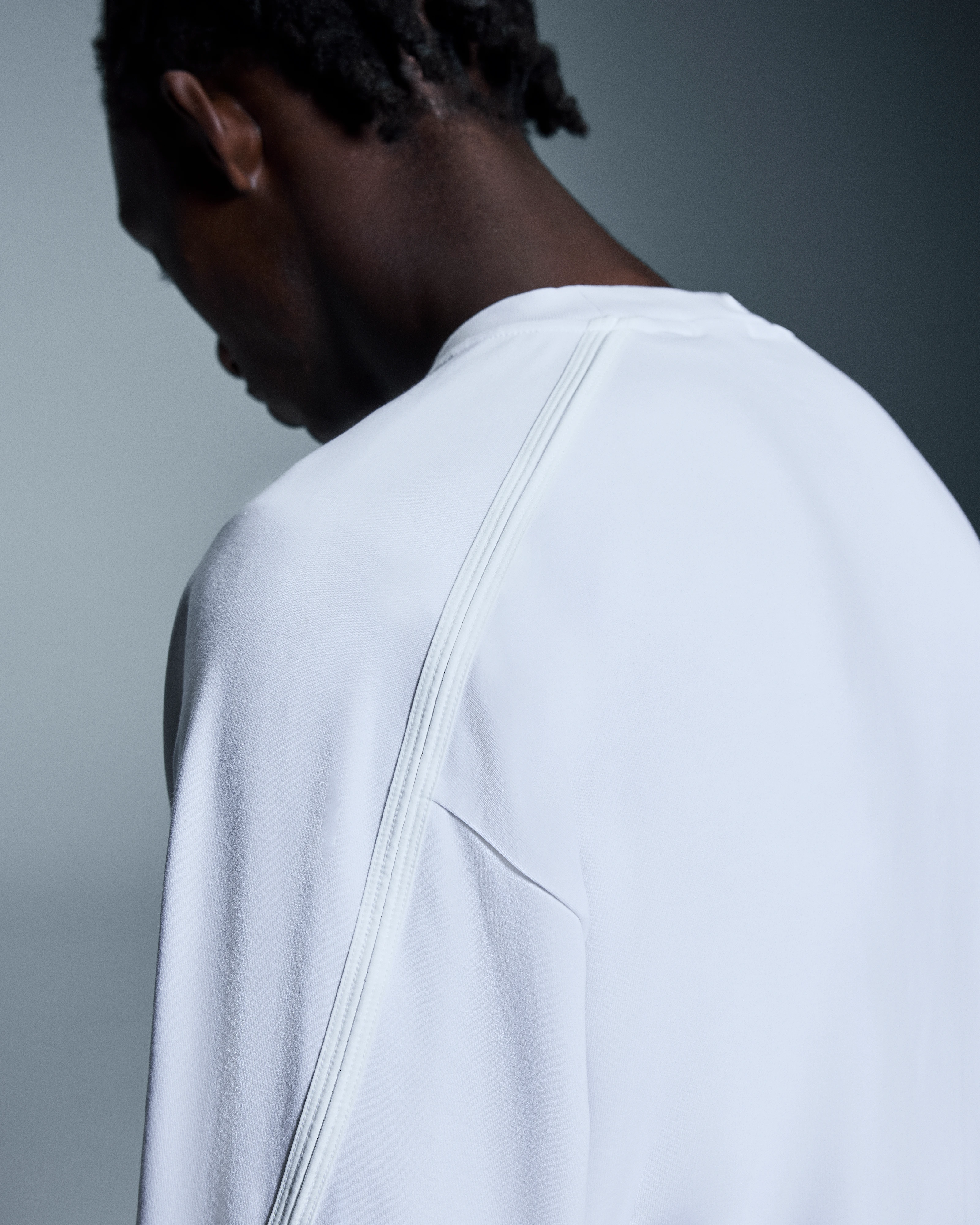 On Studio Crew White Homme Sweats à capuche et sweats