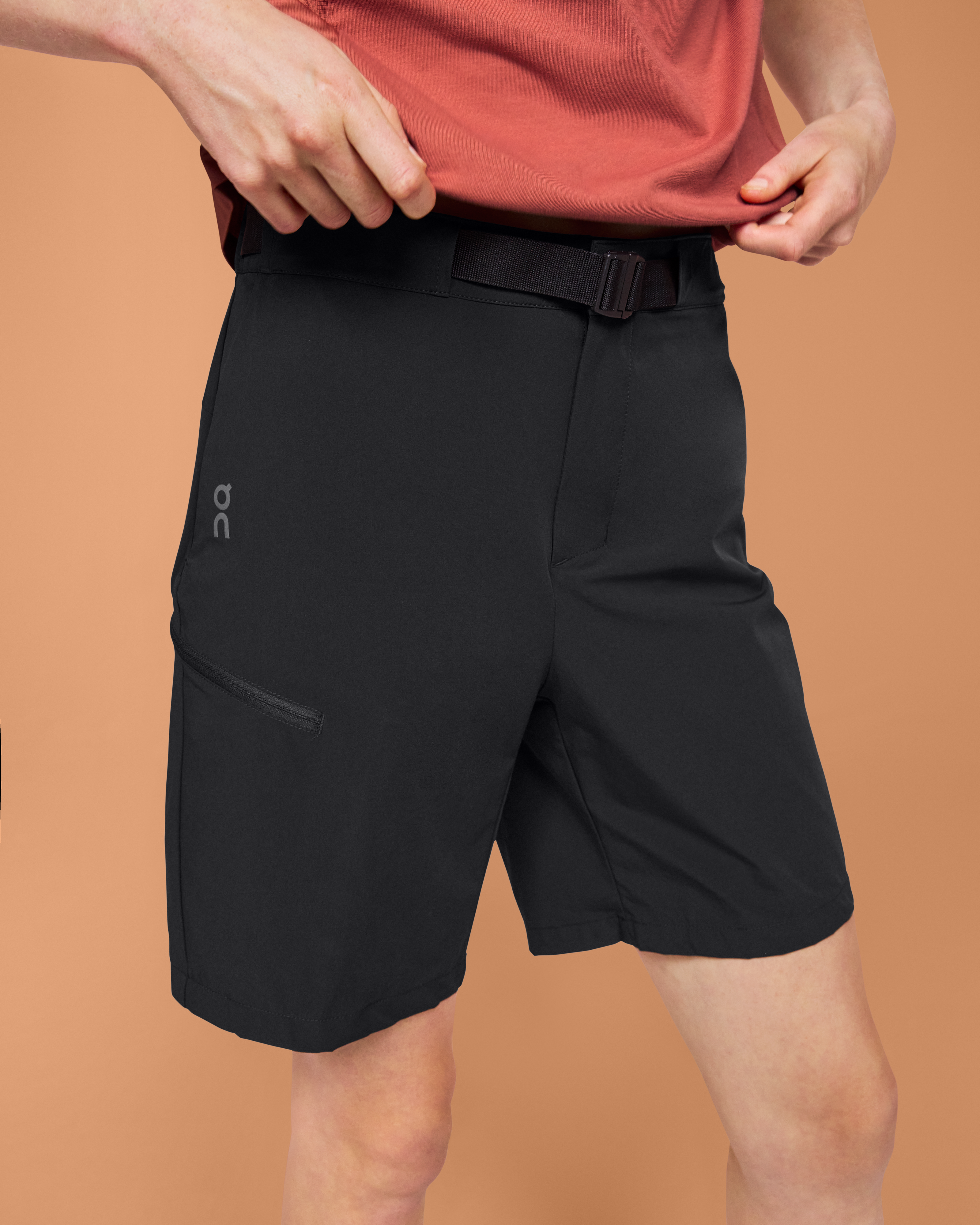 On Trek Short Black Femme Shorts