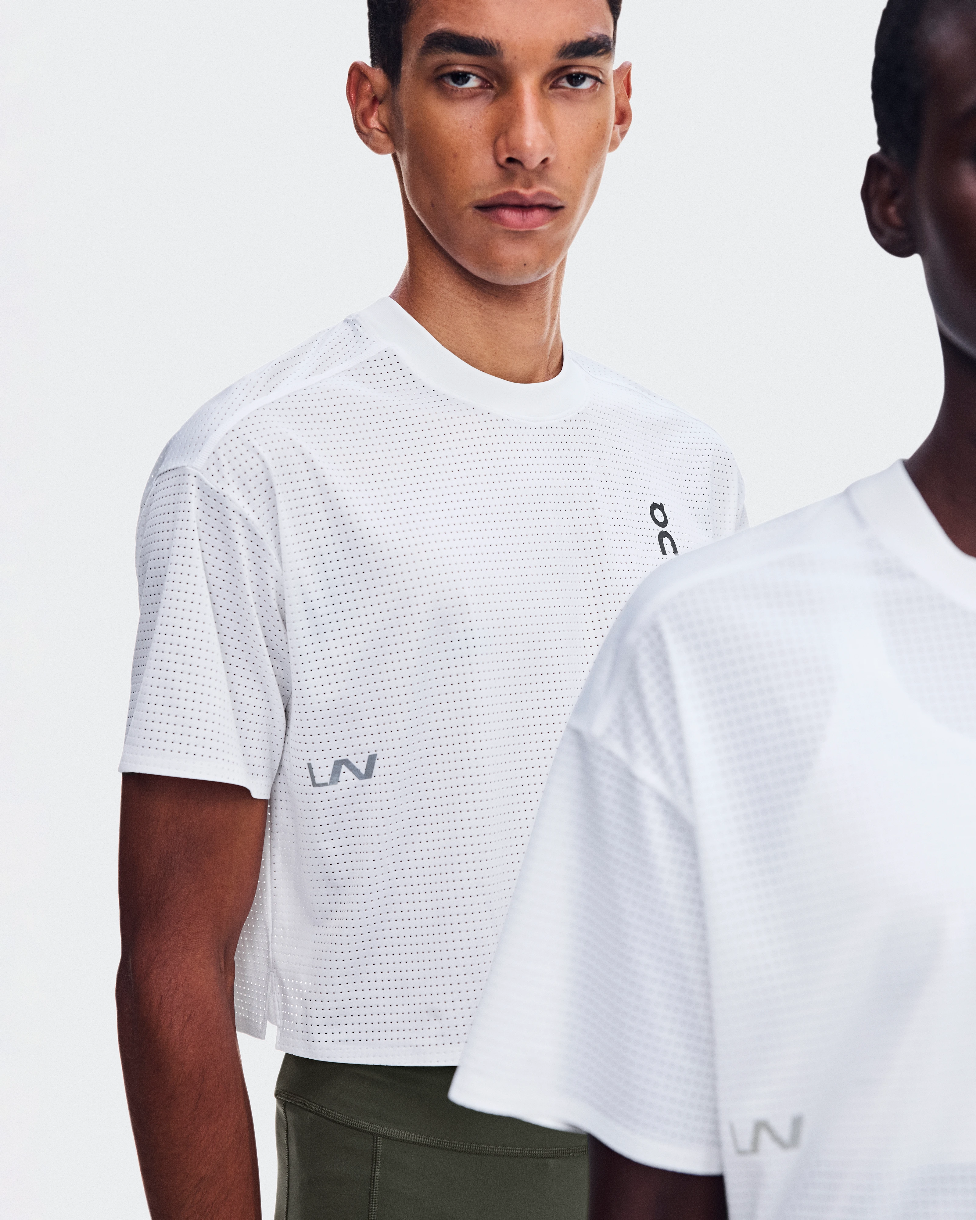 On Cropped Run-T LN1 White Unisexe Hauts et t-shirts