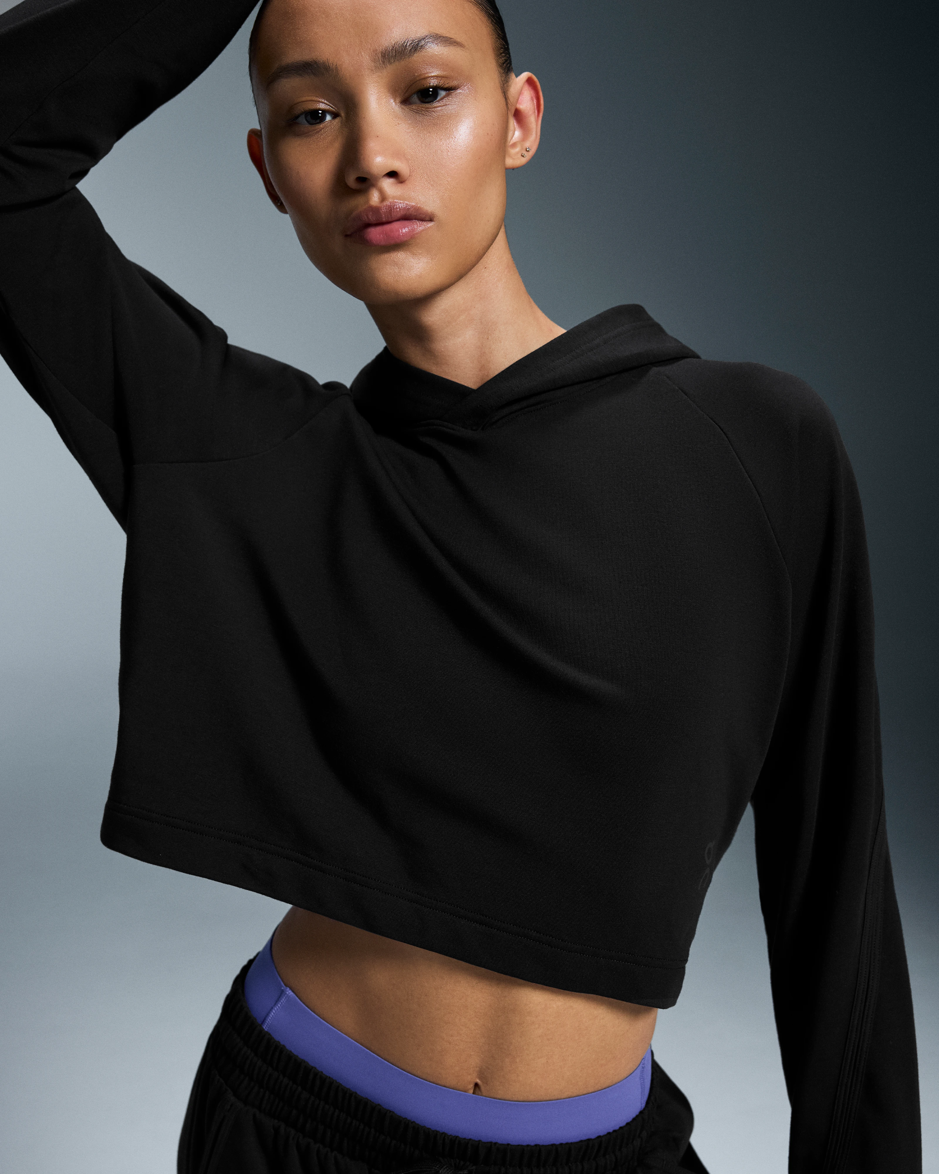 On Studio Hoodie Black Femme Sweats à capuche et sweats