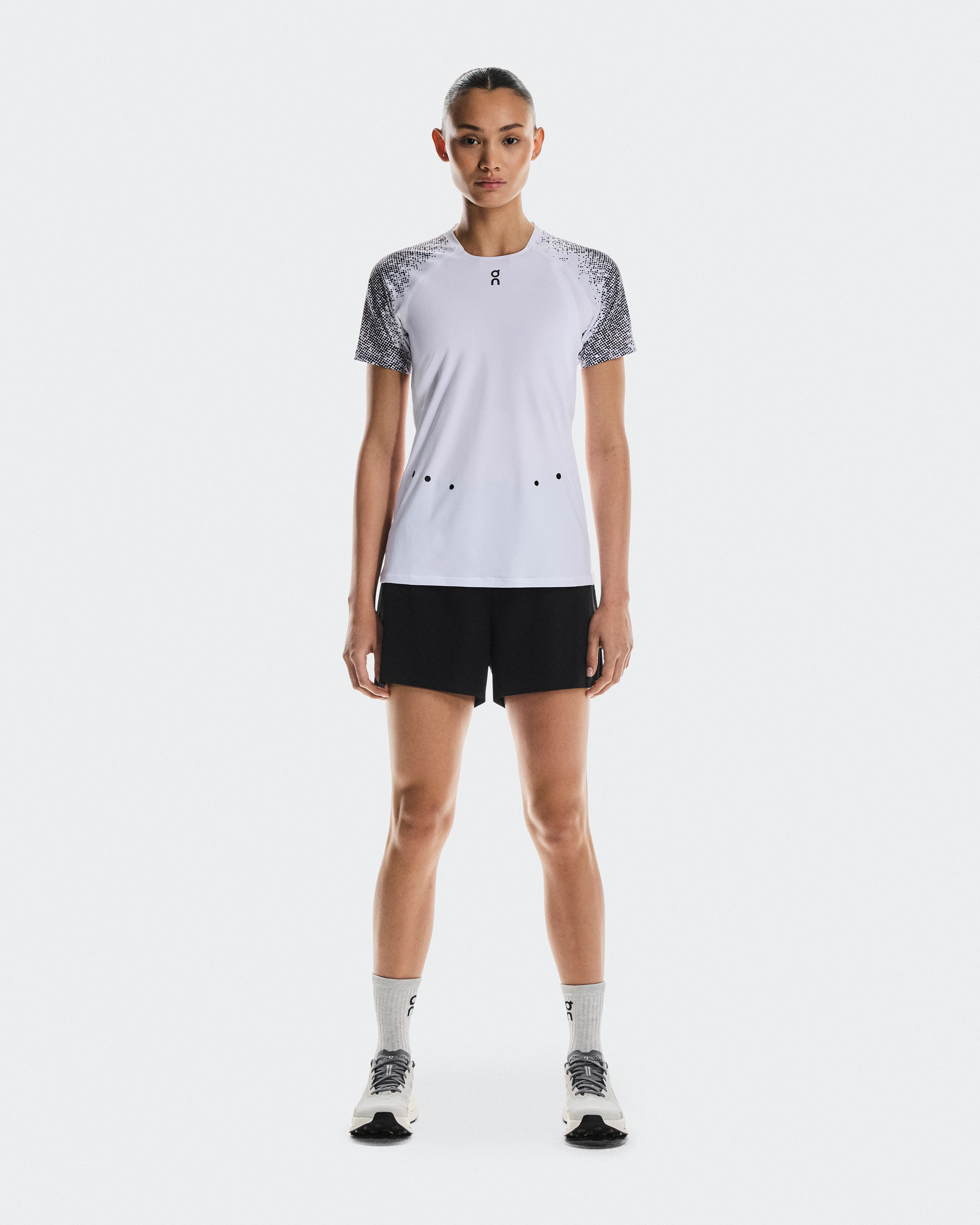 On Ultra Shorts Black Femme Shorts