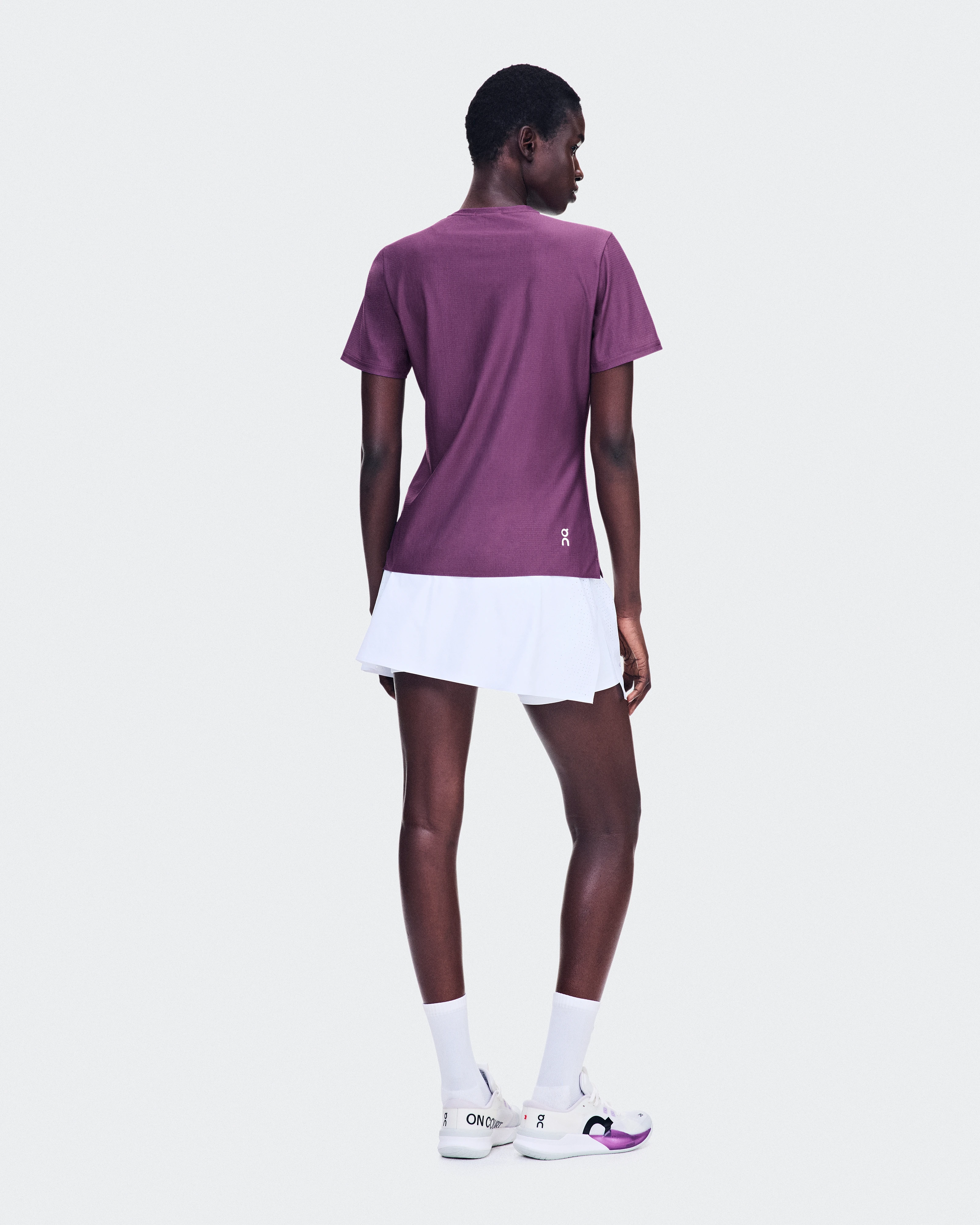 On Court-T Cassis Femme Hauts et t-shirts