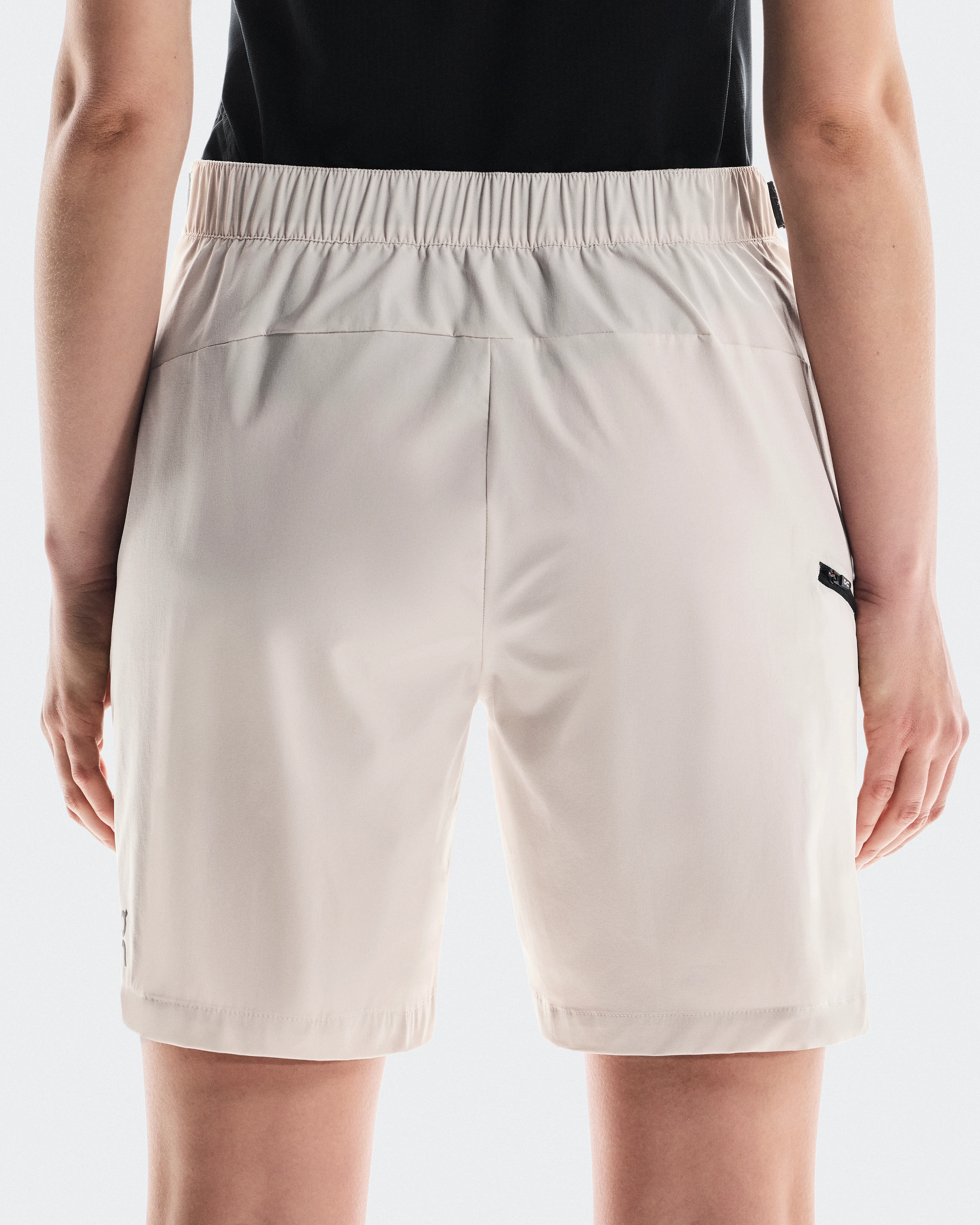 On Trek Short Silver Femme Shorts