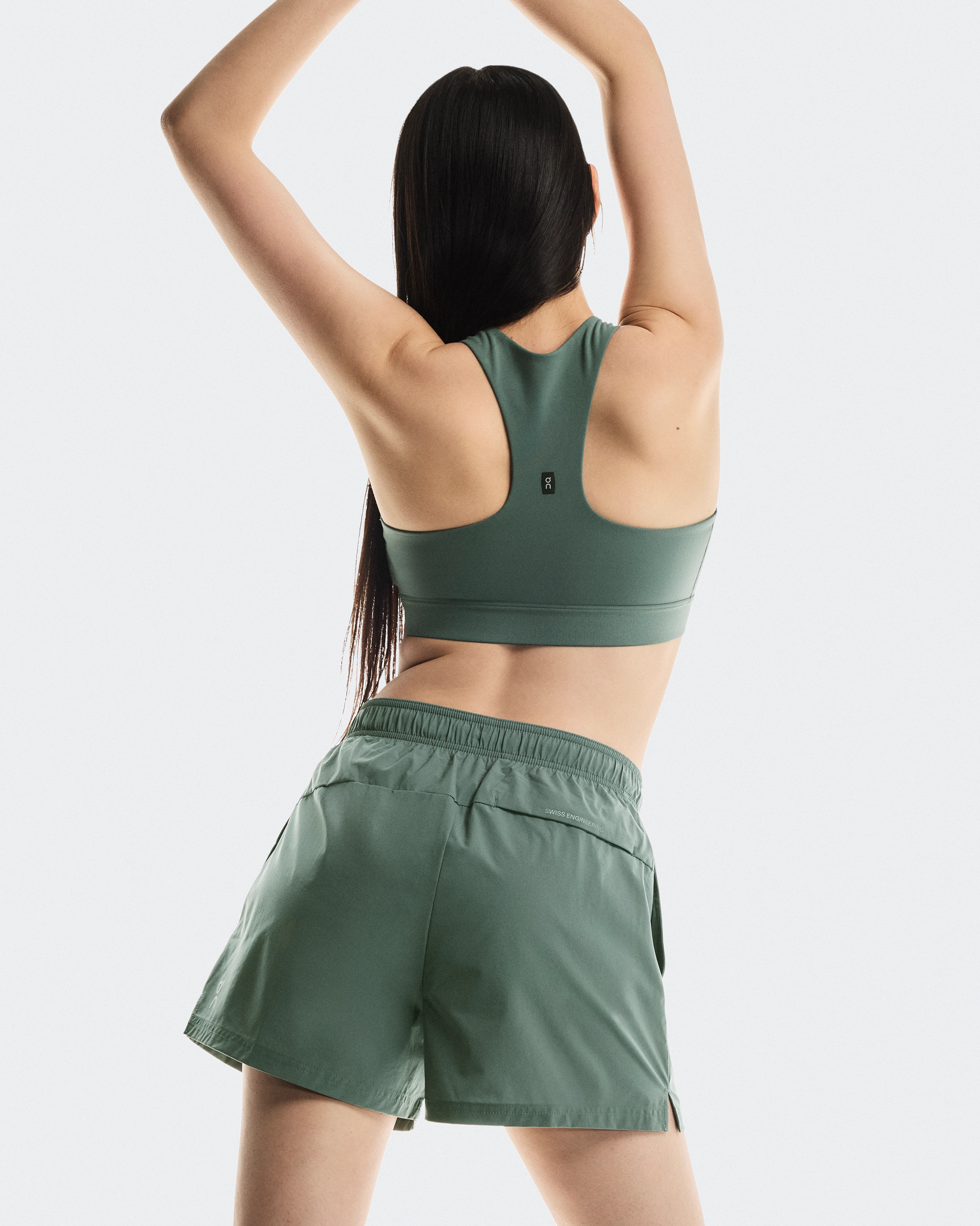 On 3" Core Shorts Olive Femme Shorts