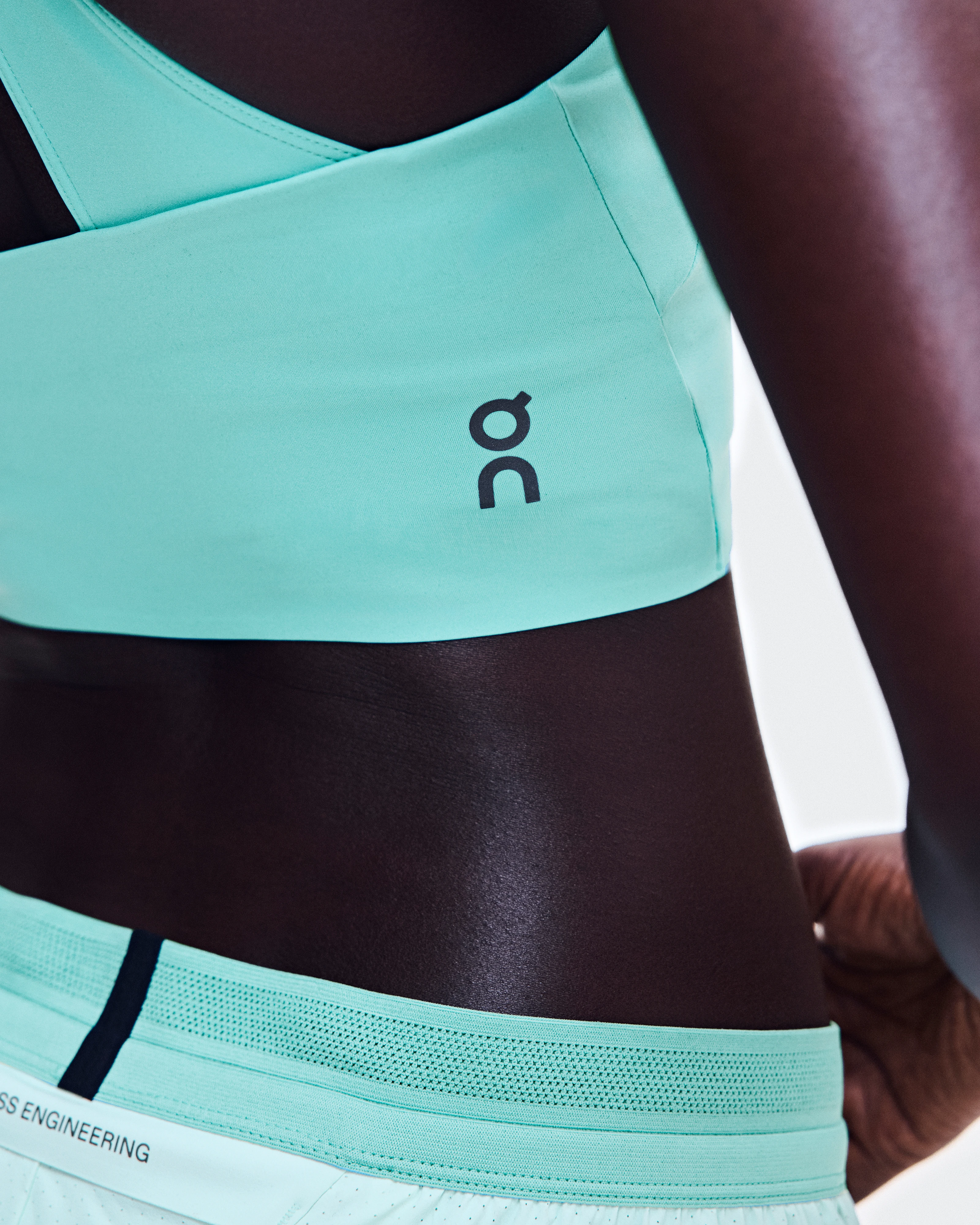 On Performance Crop Aquamarine Femme Hauts et t-shirts