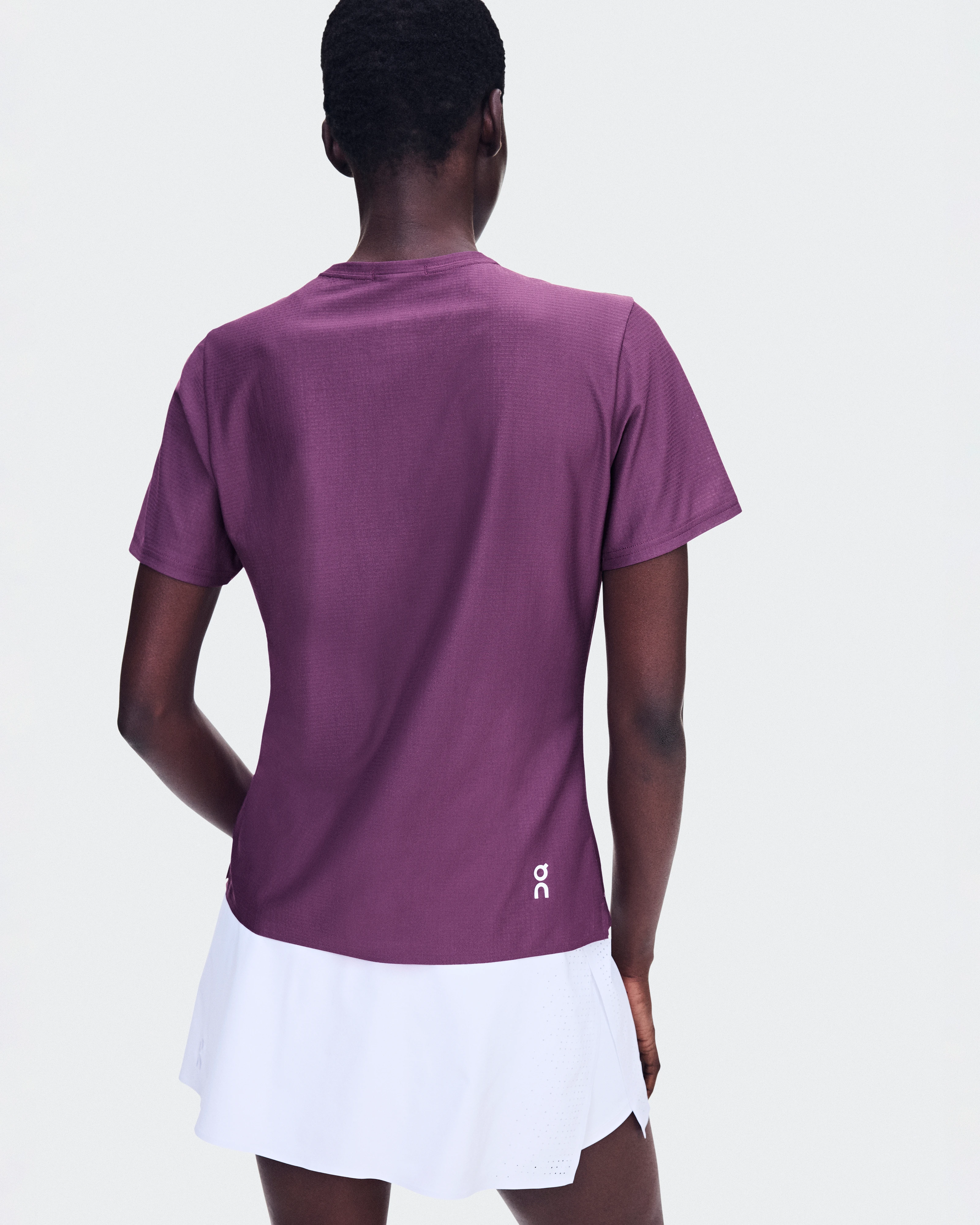 On Court-T Cassis Femme Hauts et t-shirts