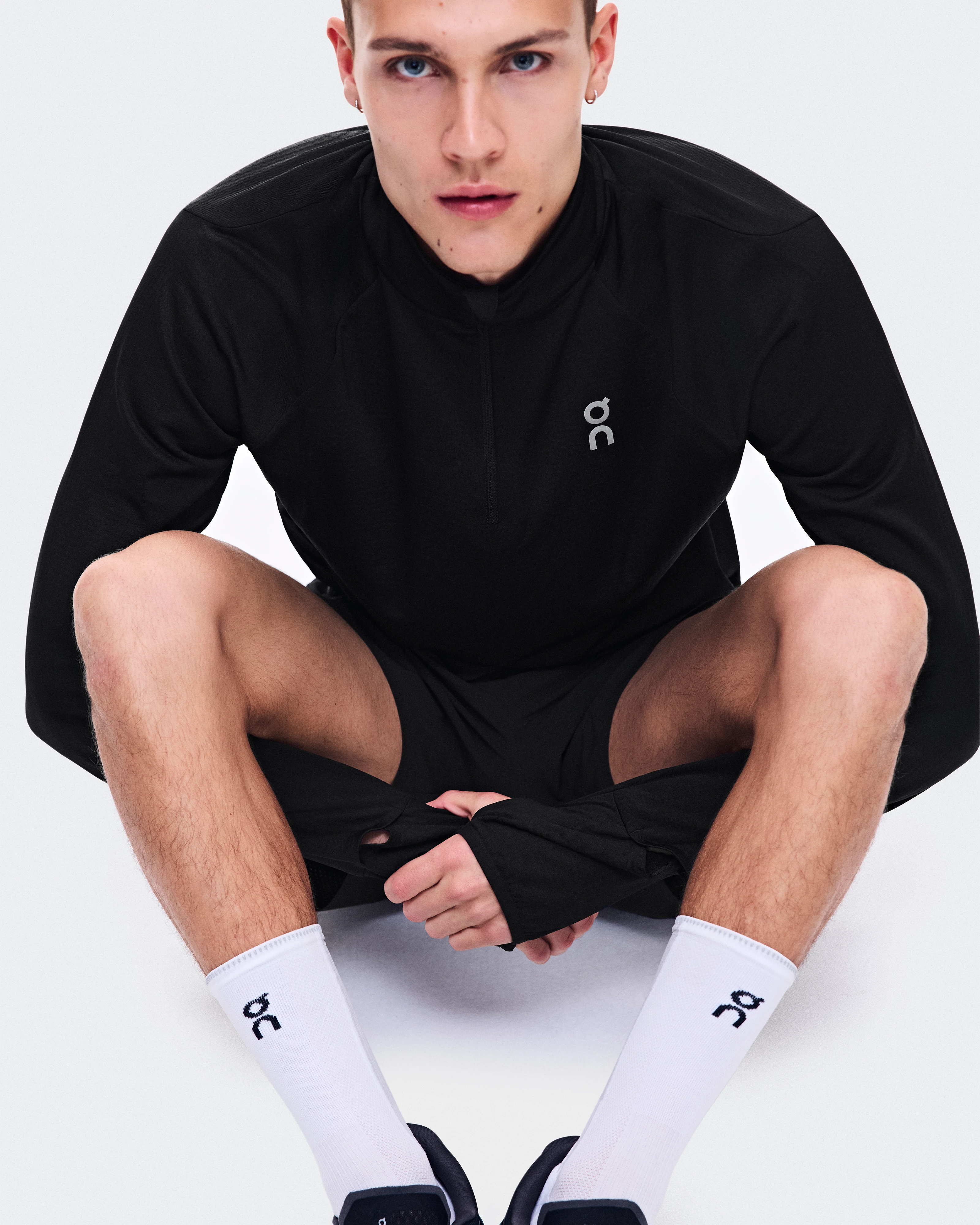 On Climate Shirt Black Homme Sweats à capuche et sweats