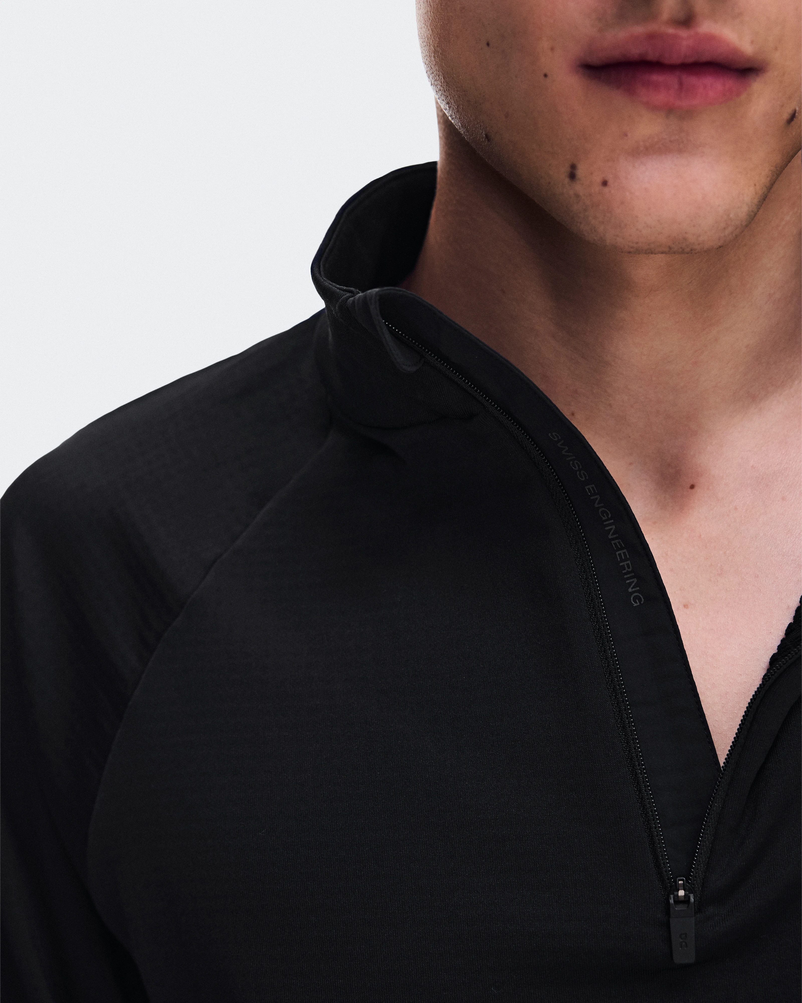 On Climate Shirt Black Homme Sweats à capuche et sweats