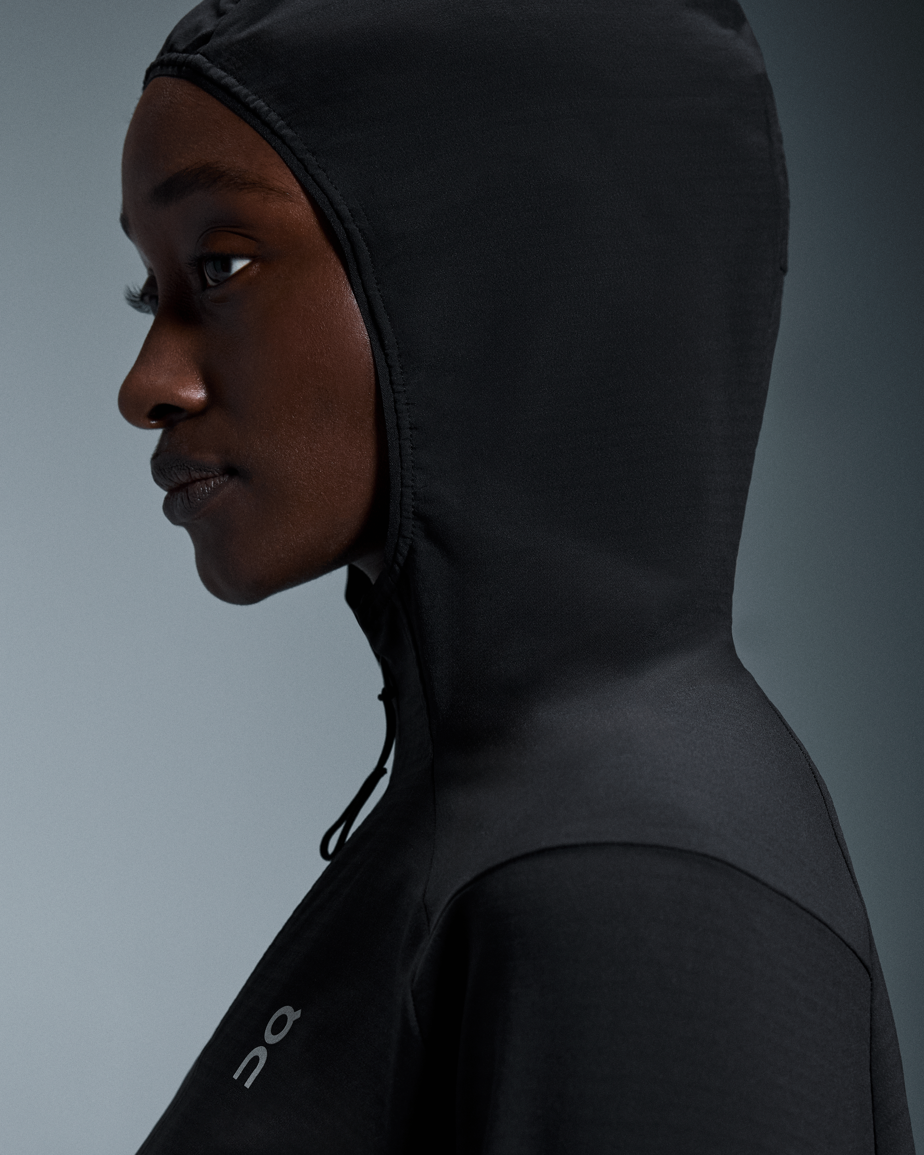 On Pace Hoodie Black Femme Sweats à capuche et sweats