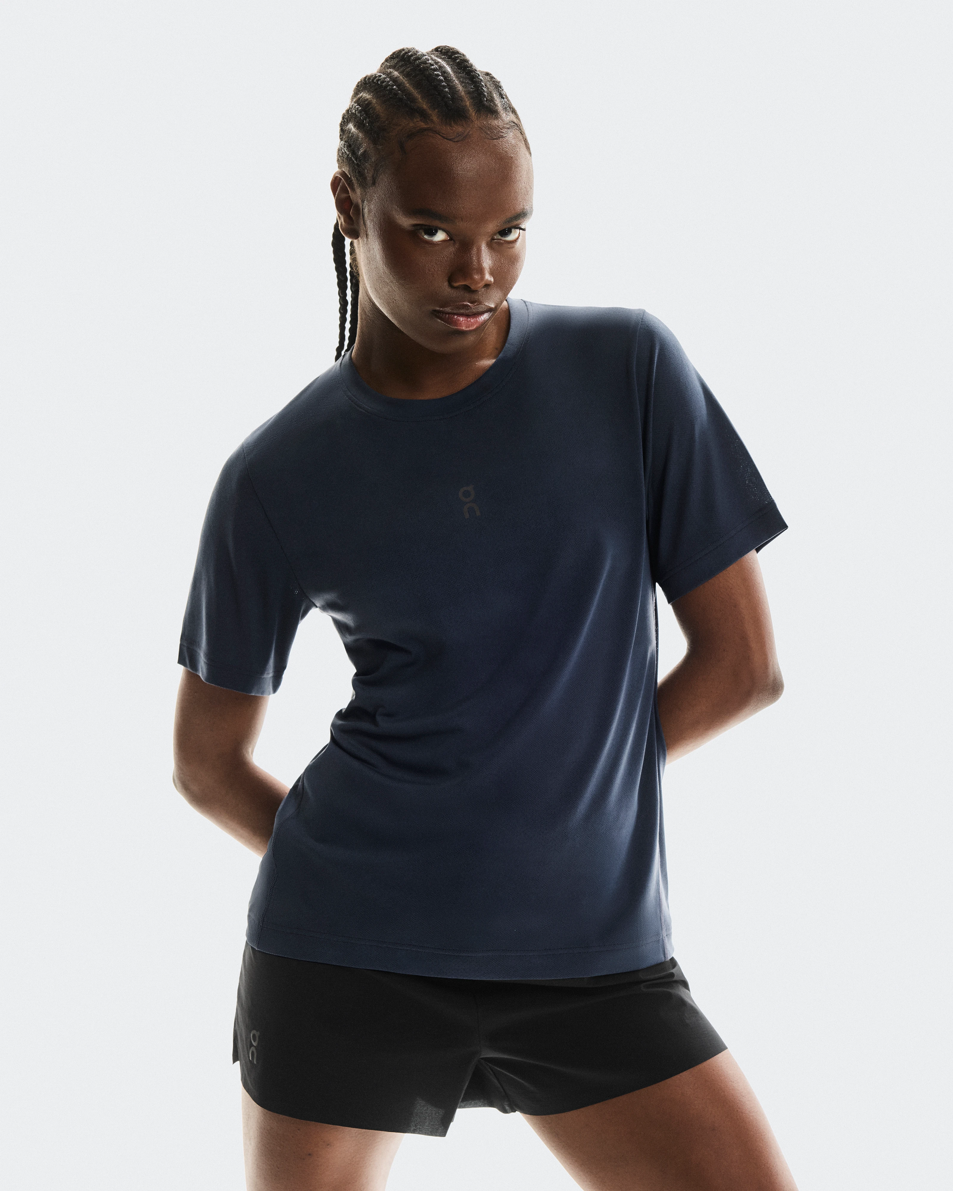 On Trail-T Navy Femme Hauts et t-shirts