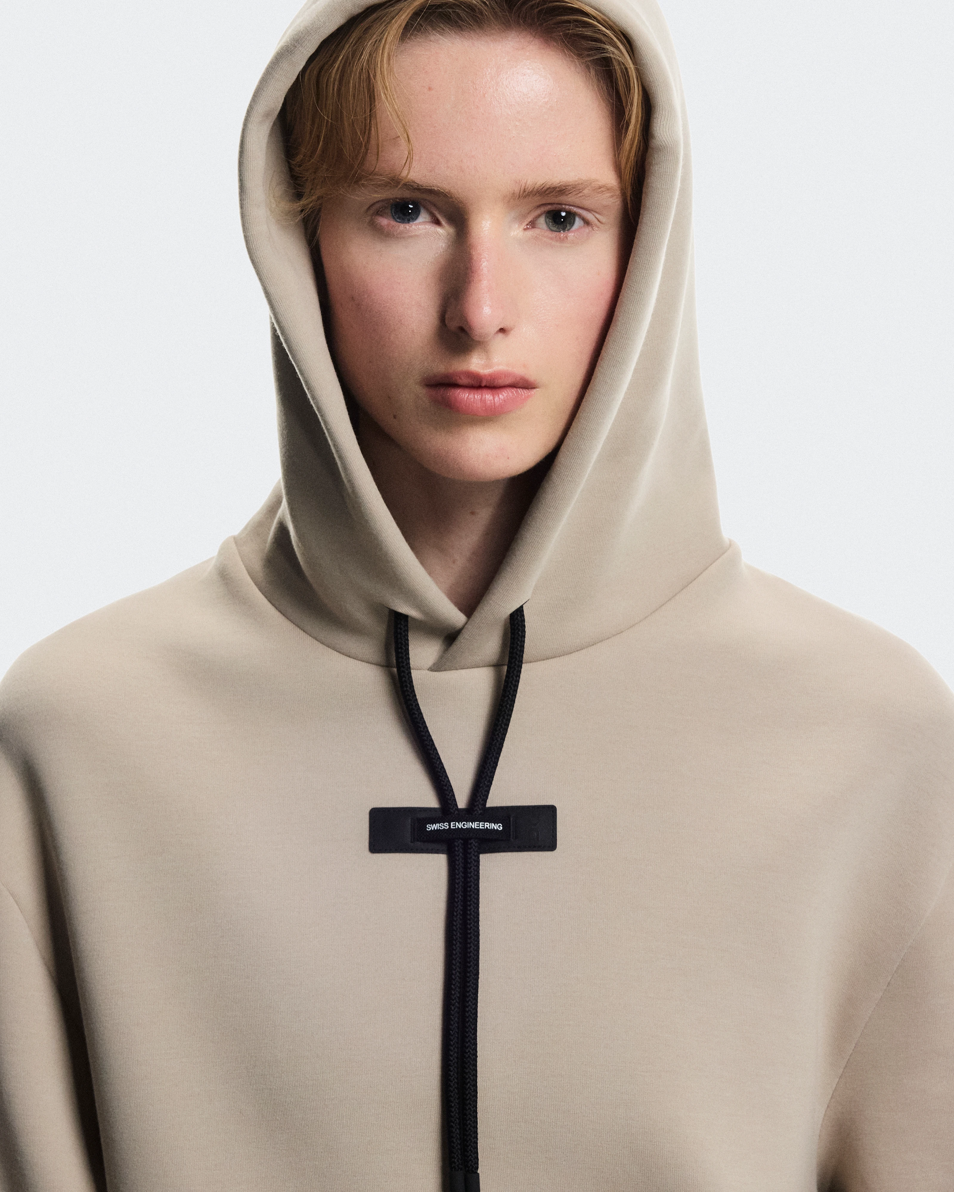 On Focus Tech Hoodie Desert Femme Sweats à capuche et sweats