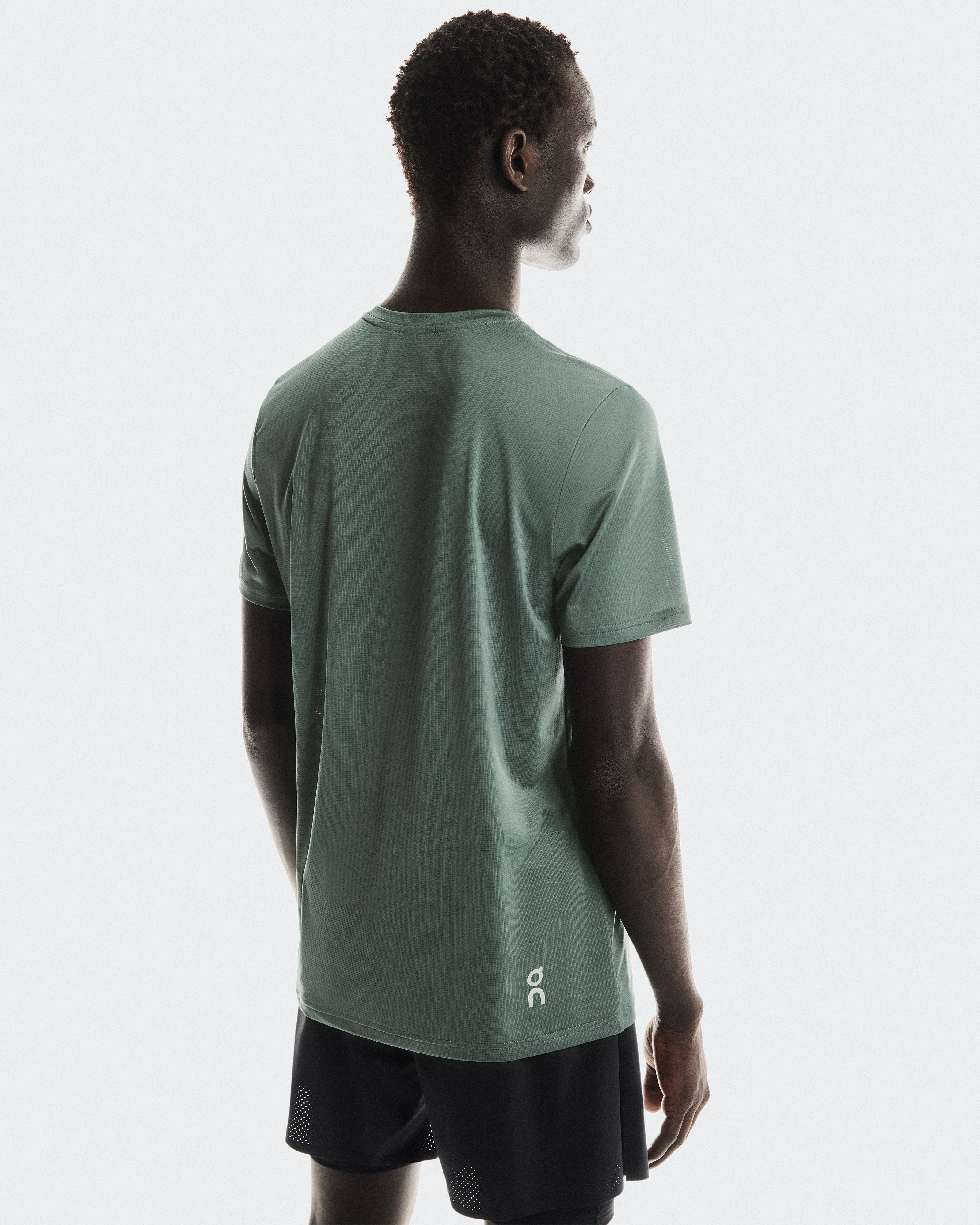 On Core-T Olive Homme Hauts et t-shirts