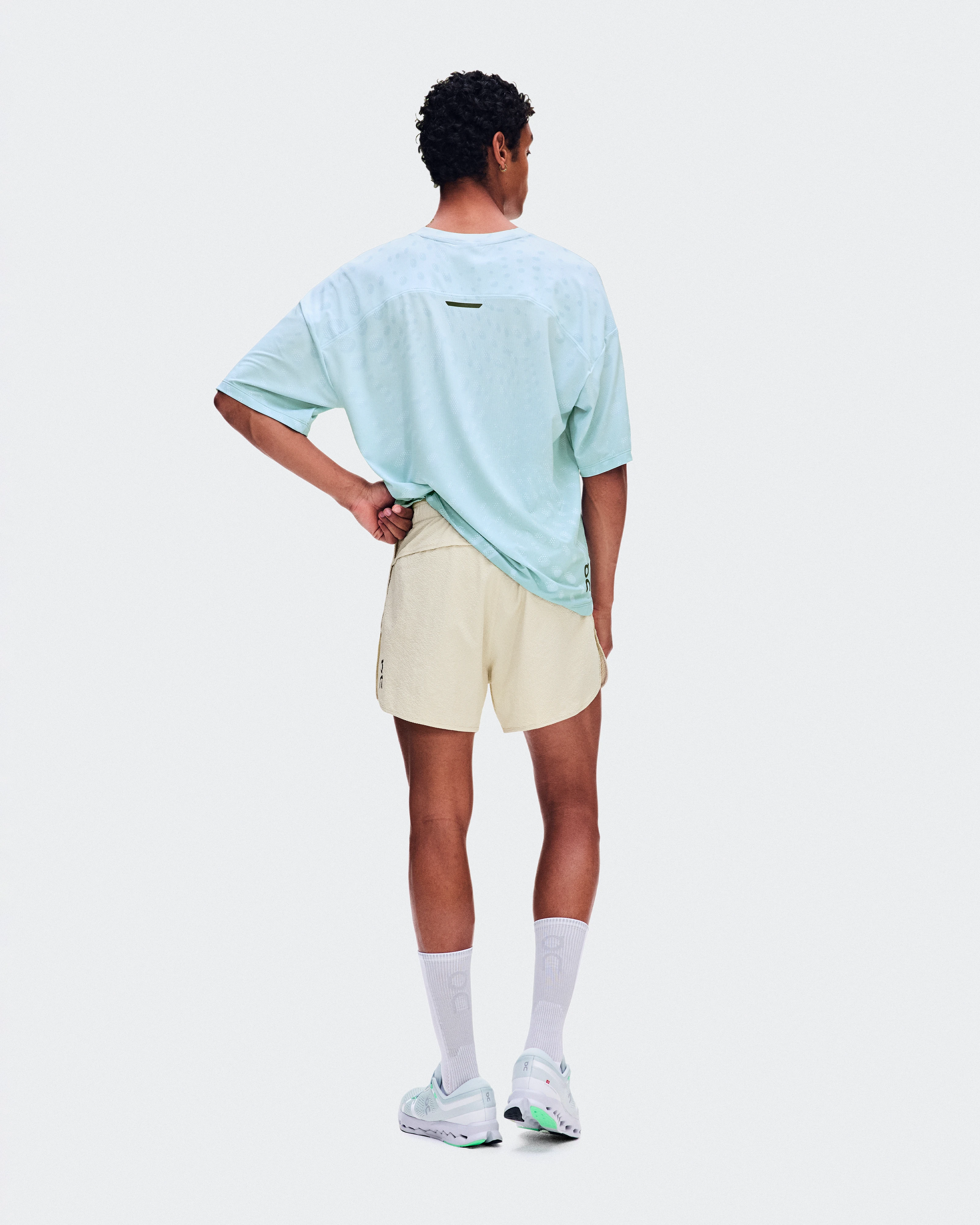 On Performance Volt-T Brook Homme Hauts et t-shirts