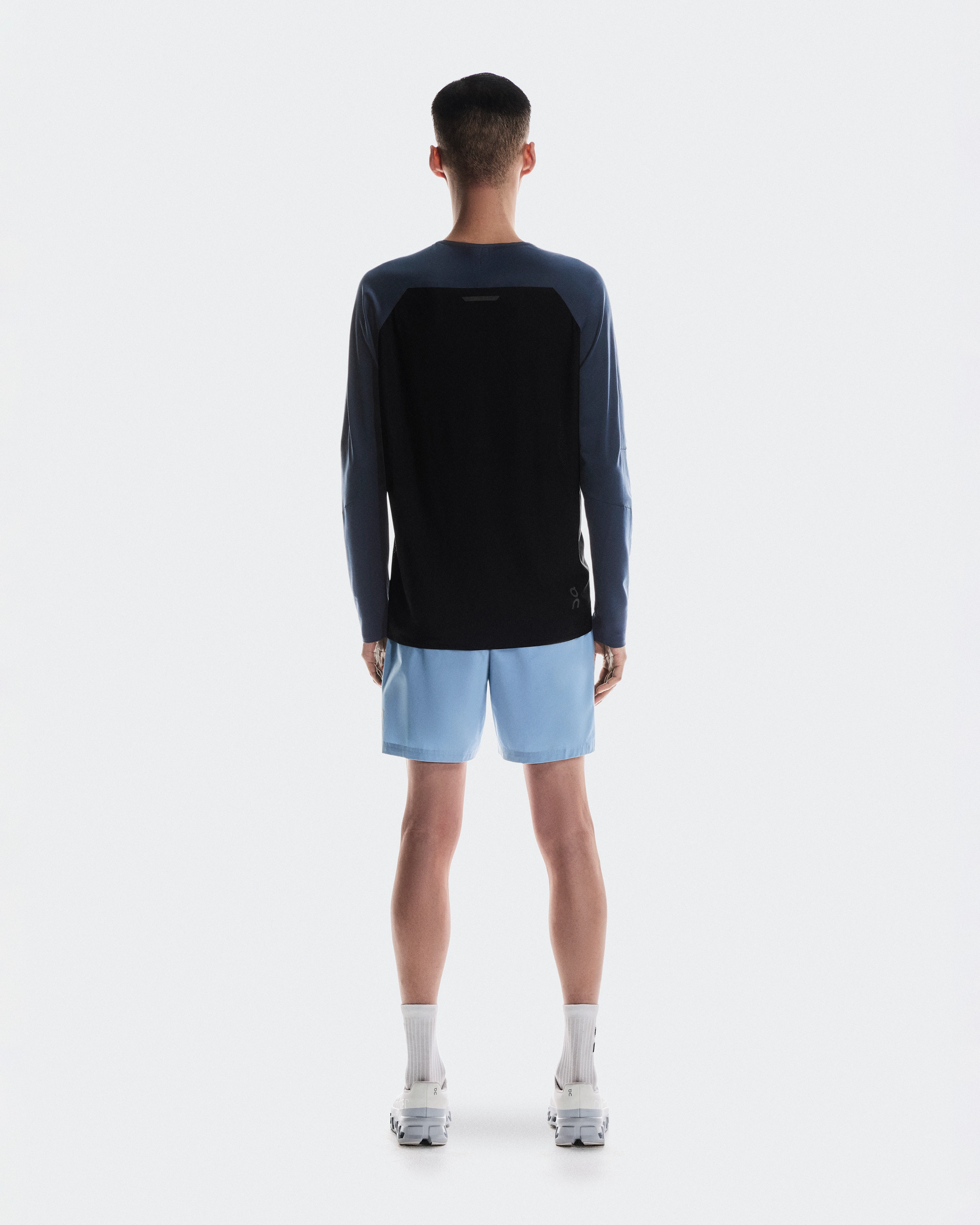 On Performance Long-T Navy & Black Homme Hauts et t-shirts