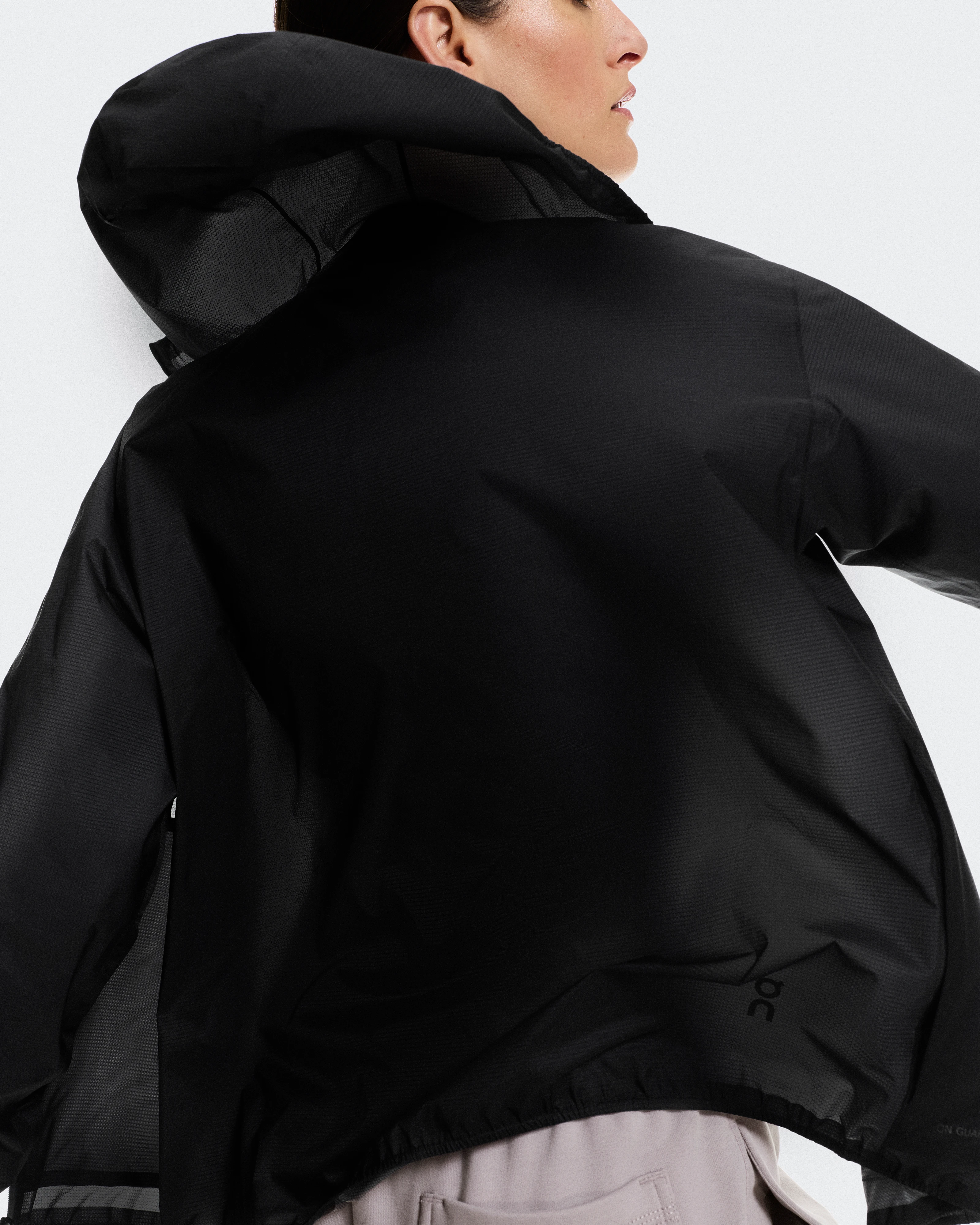On Explore Lightweight Waterproof Jacket Black Femme Vestes