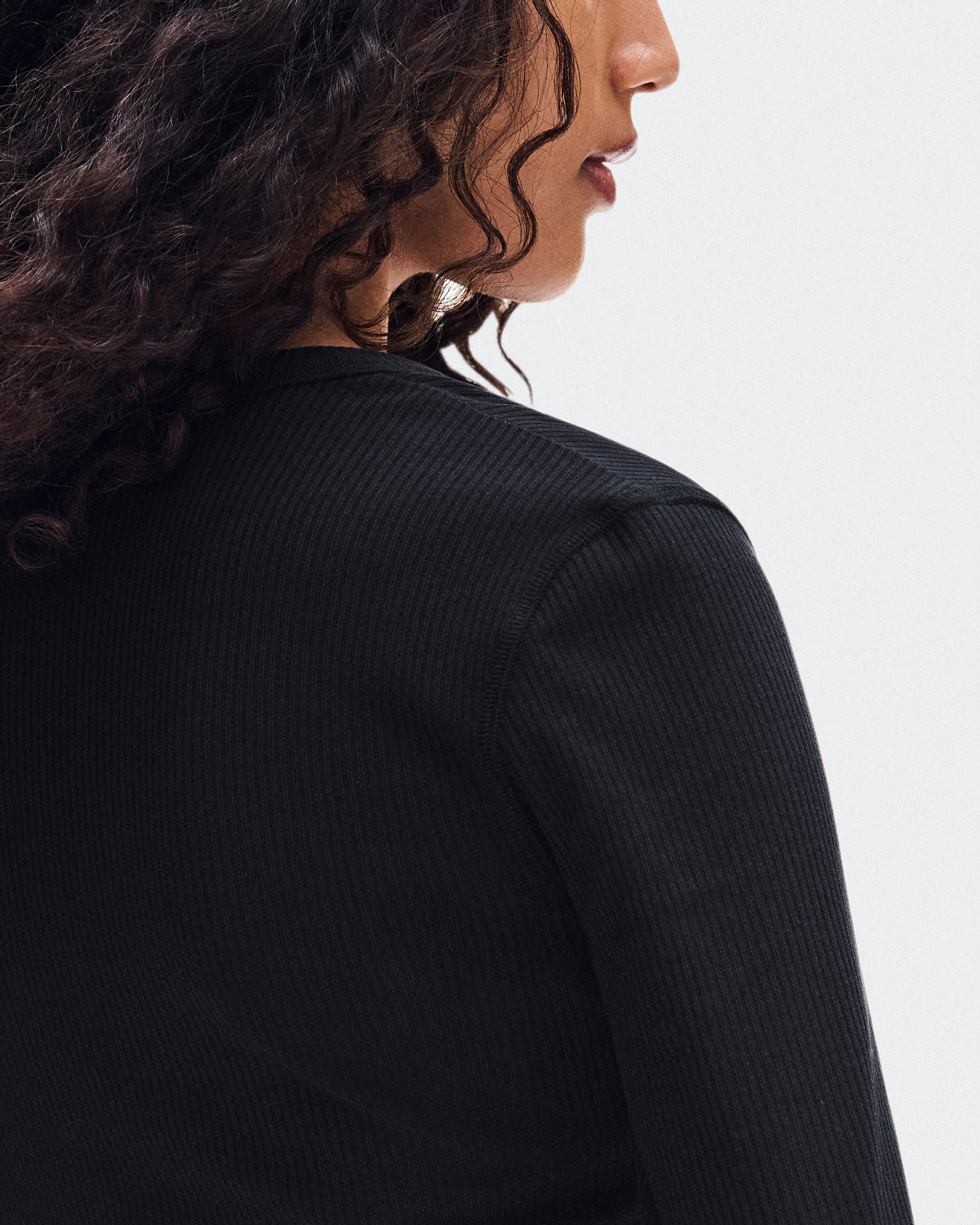 On All-Day Ribbed Long-T Black Femme Hauts et t-shirts