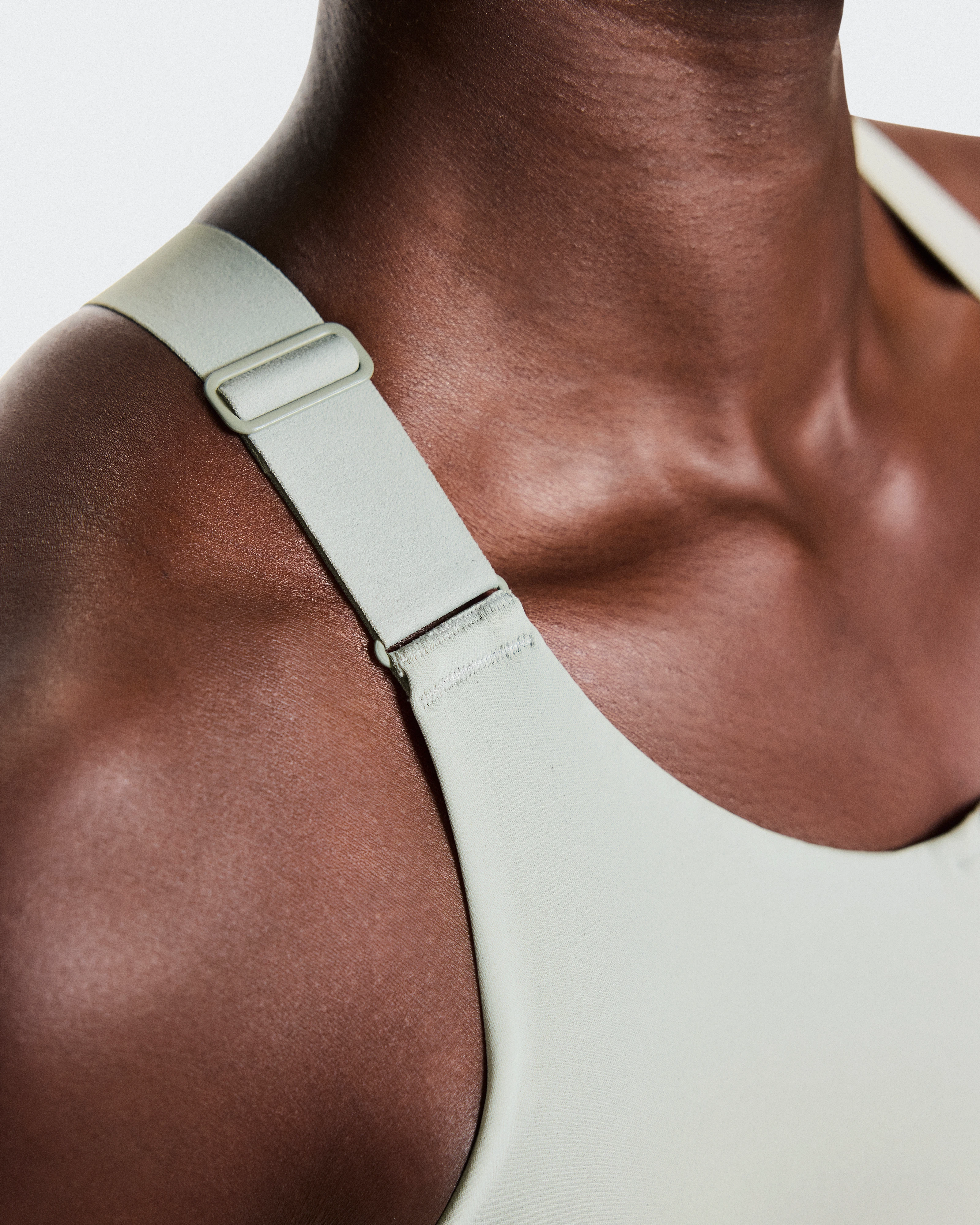 On Endurance Bra Zip Tin Femme Brassières