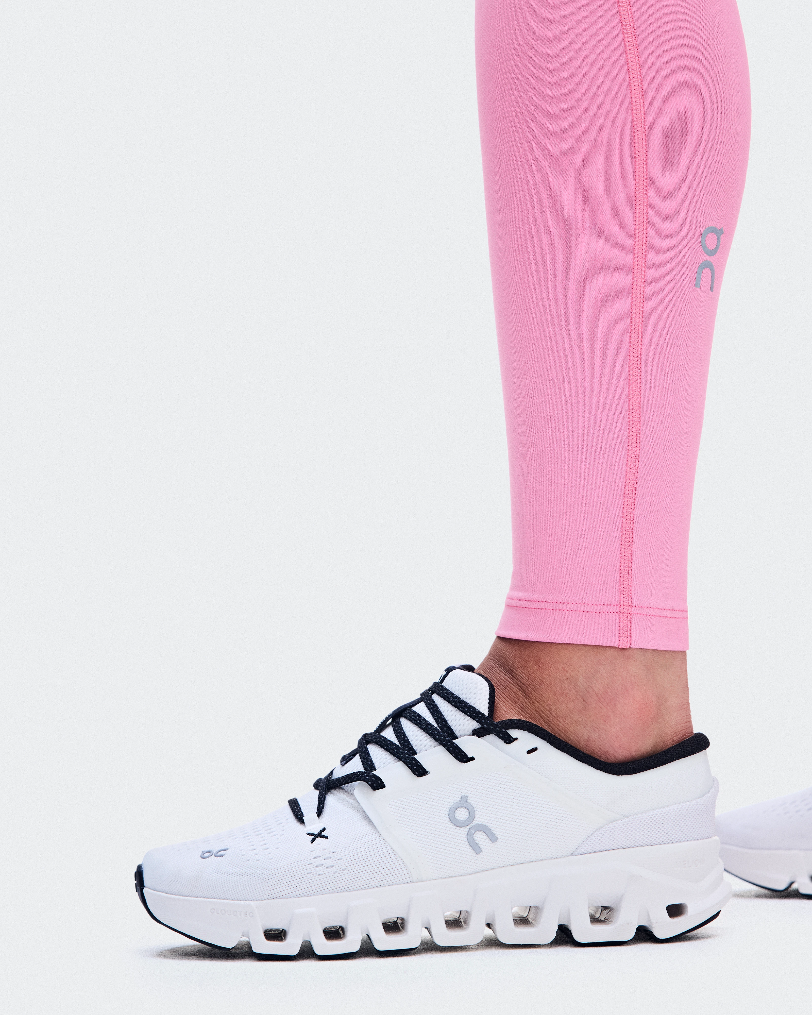 On Train Tights Bubblegum Femme Leggings