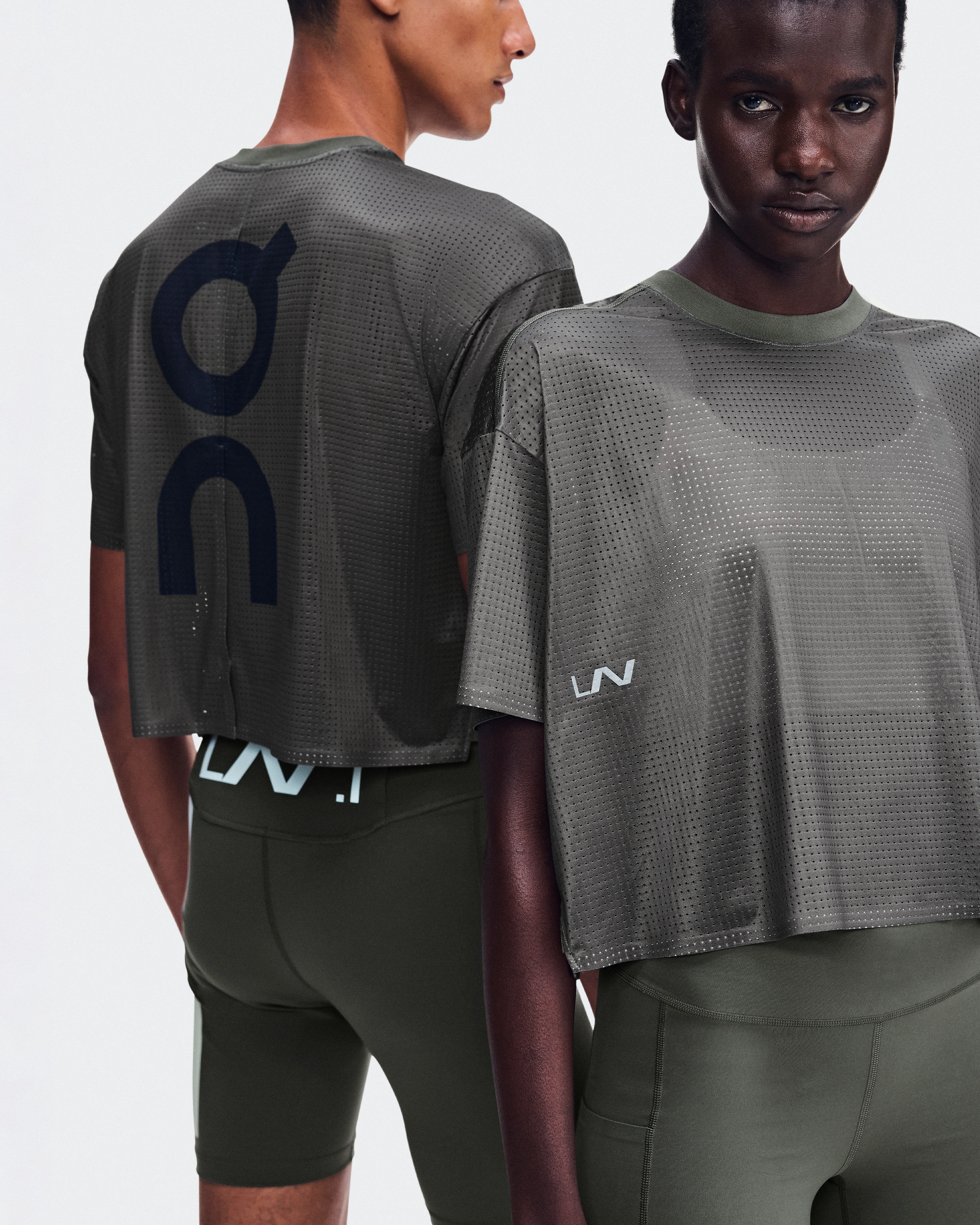 On Cropped Run-T LN1 Mire Unisexe Hauts et t-shirts