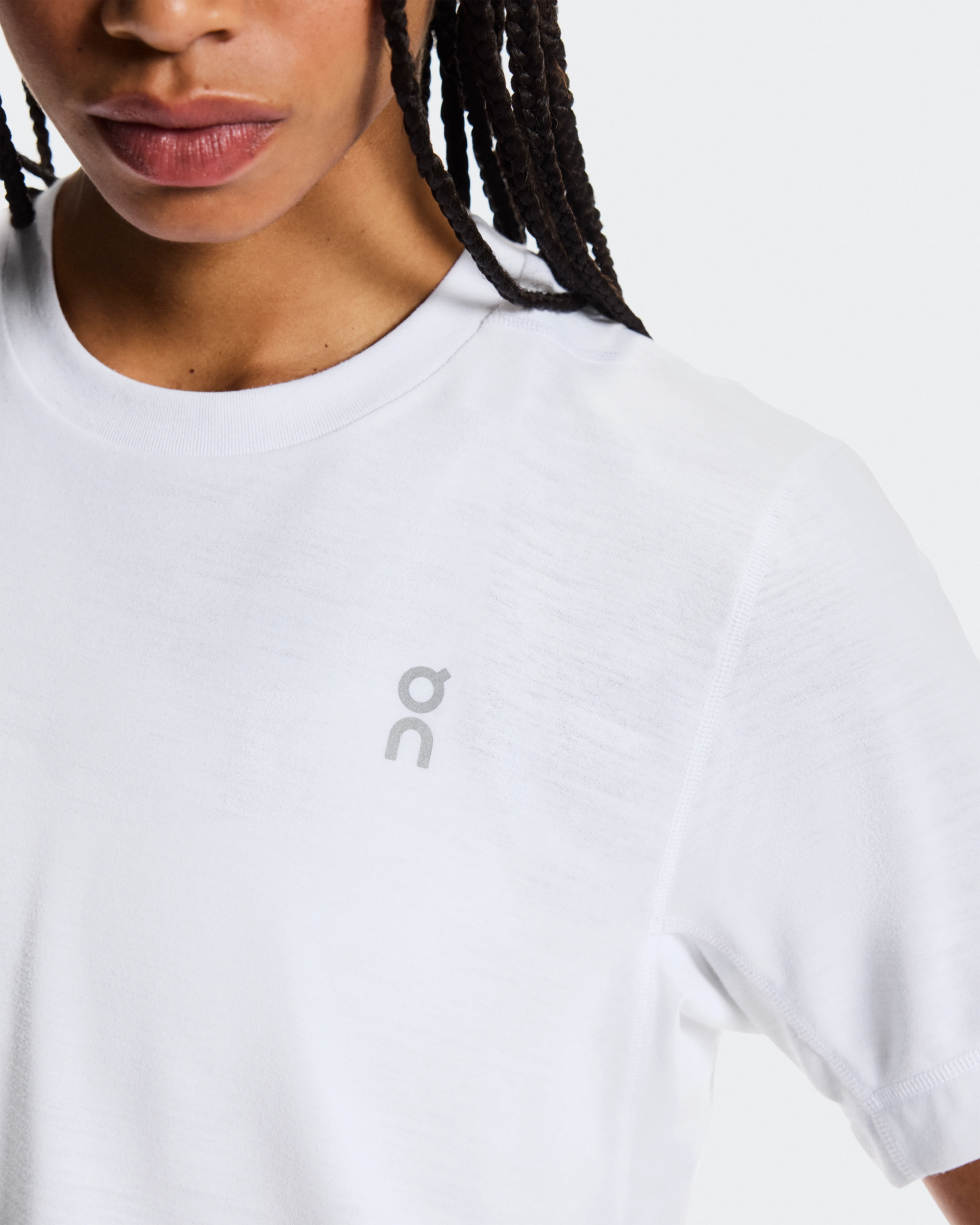 On Train-T Crop Graphic White Femme Hauts et t-shirts