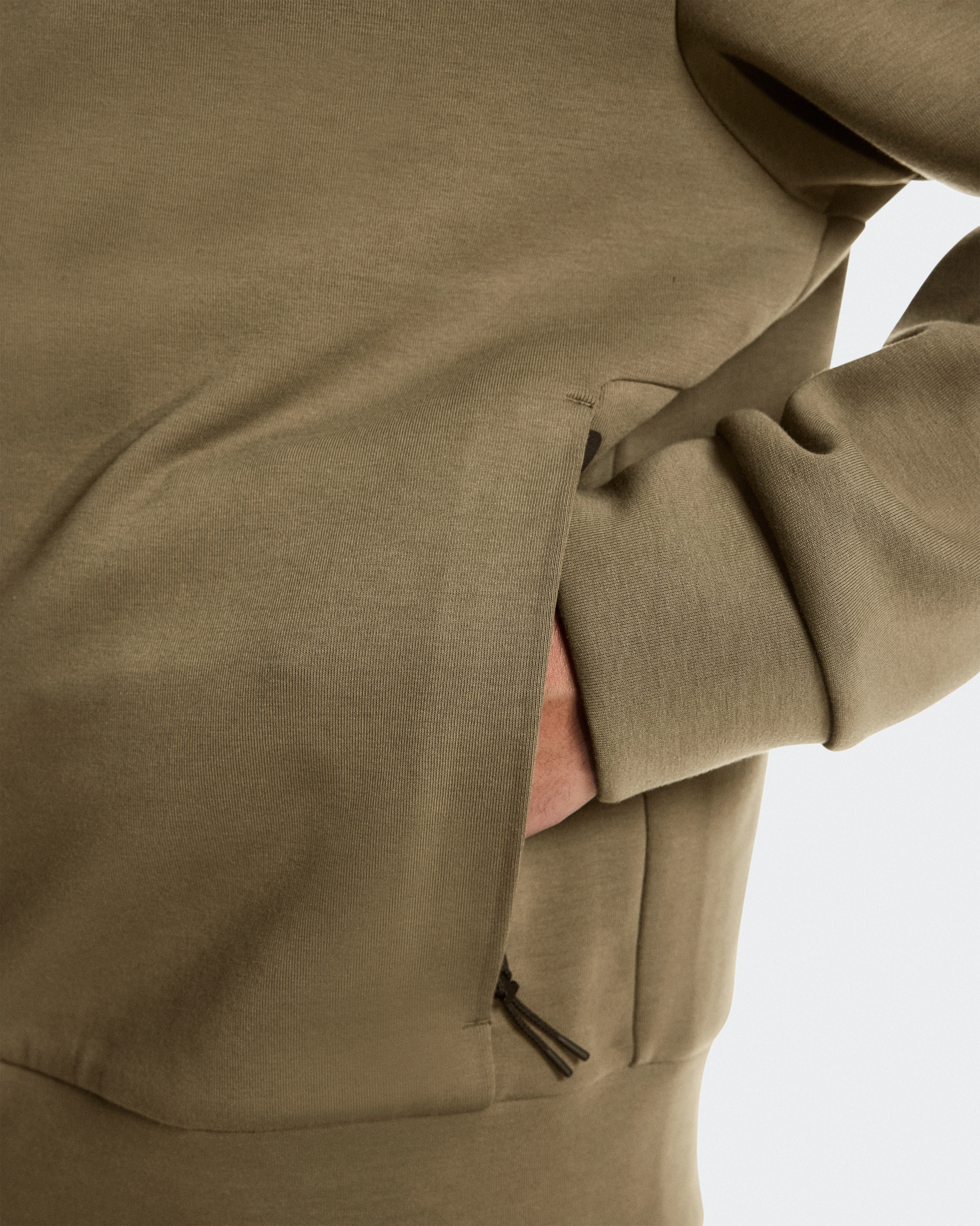 On Focus Tech Zip Hoodie Kalamata Homme Sweats à capuche et sweats