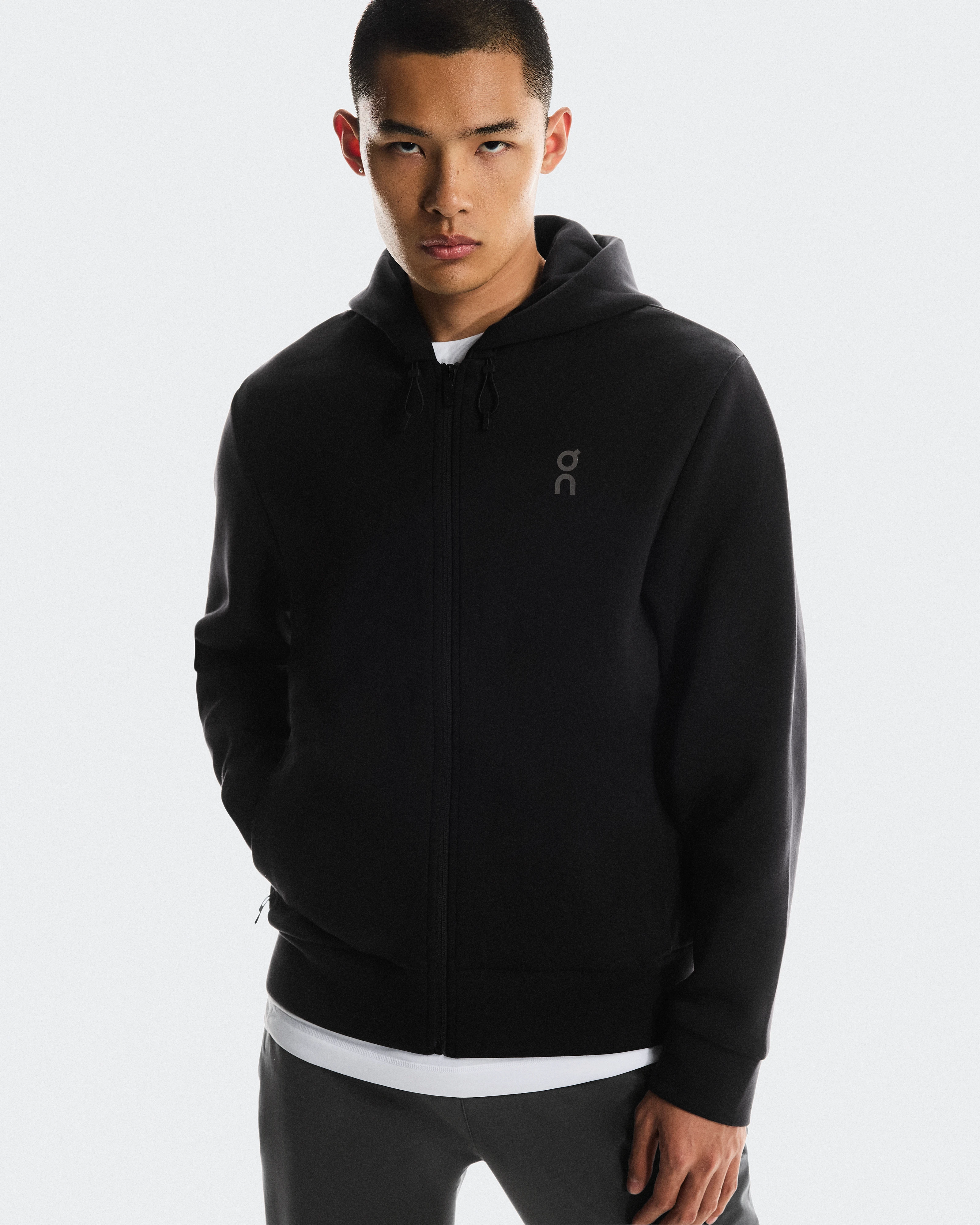 On Focus Tech Zip Hoodie Black Homme Sweats à capuche et sweats