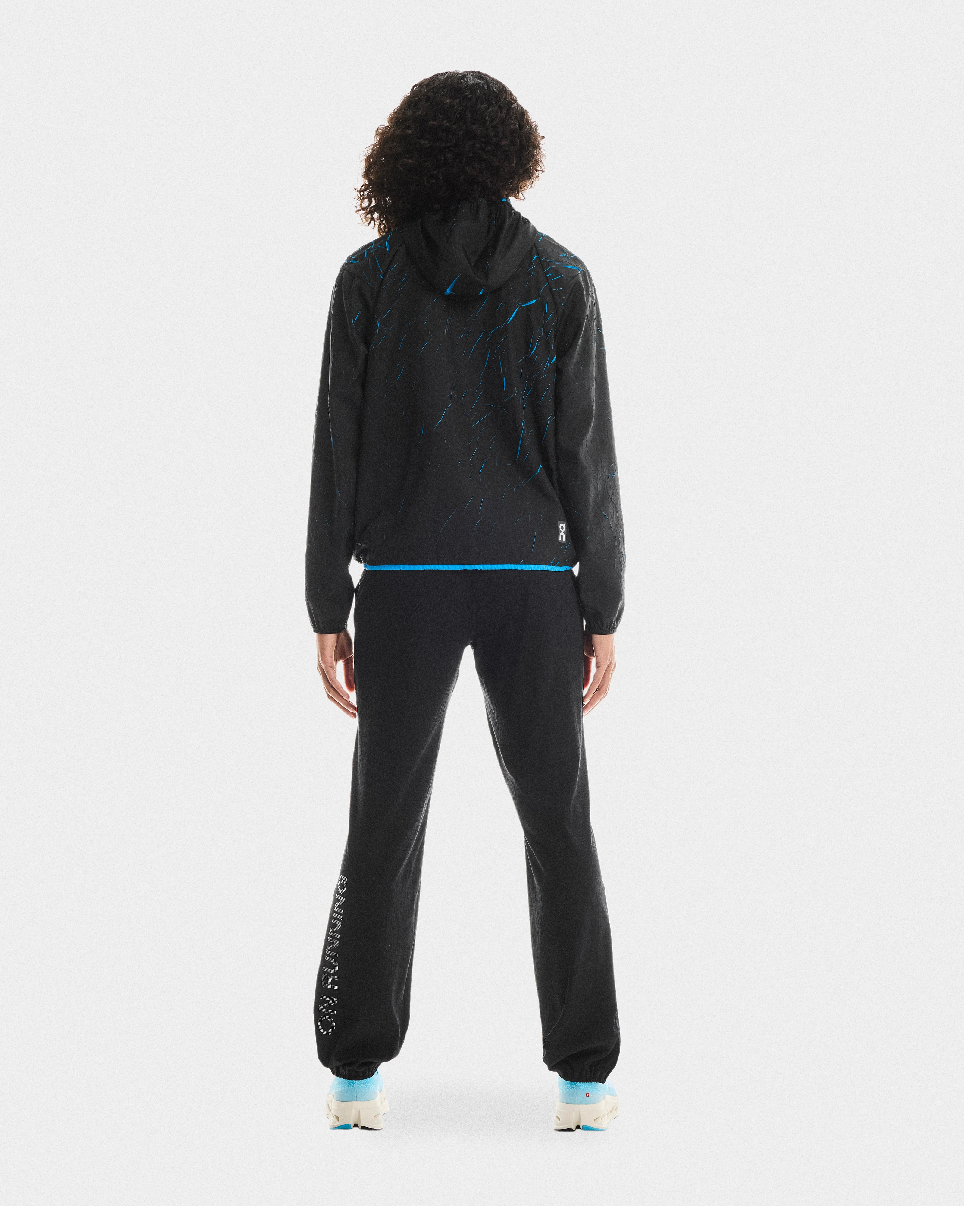 On Pace Run Jacket Malibu & Black Femme Vestes
