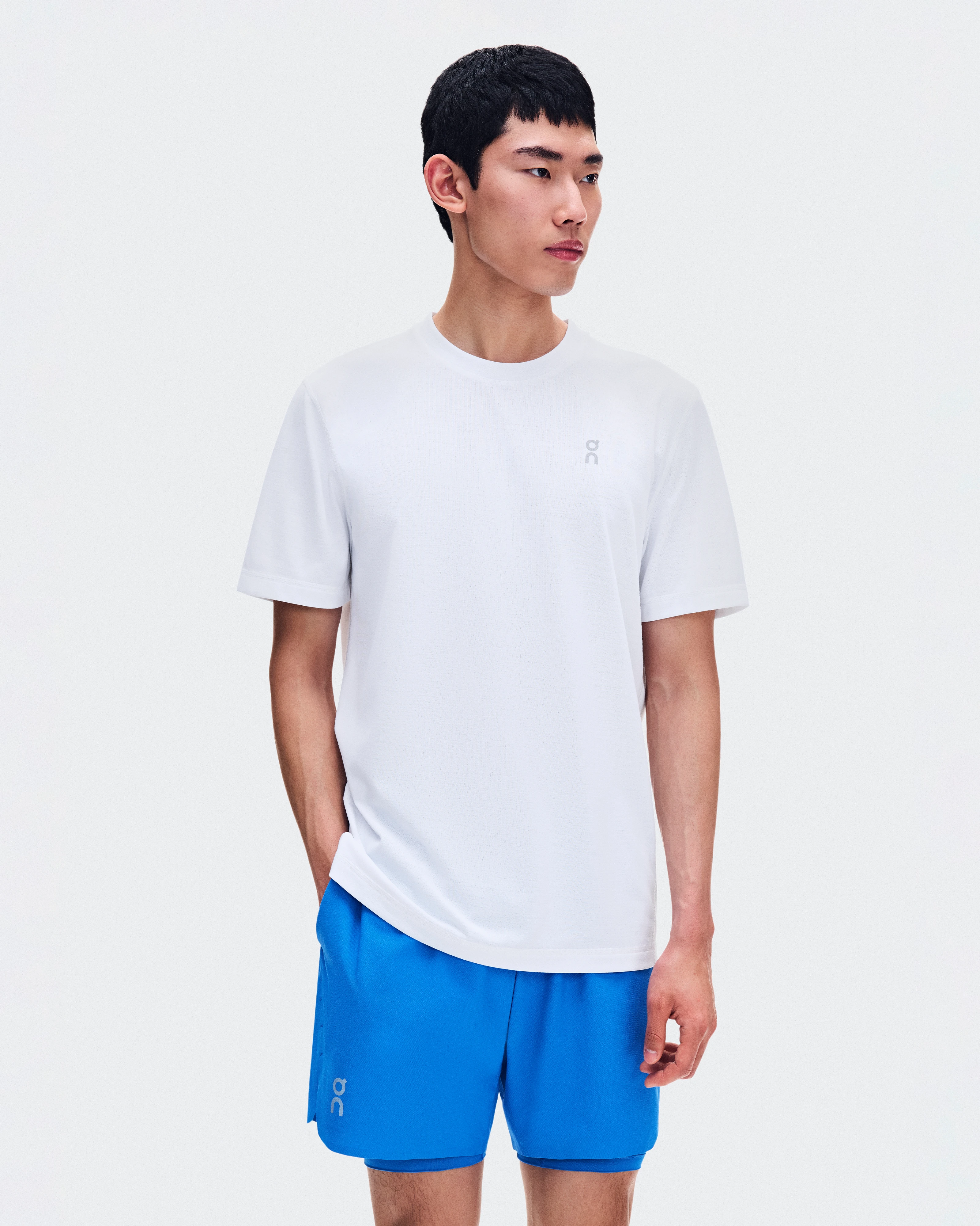 On Train-T White Homme Hauts et t-shirts