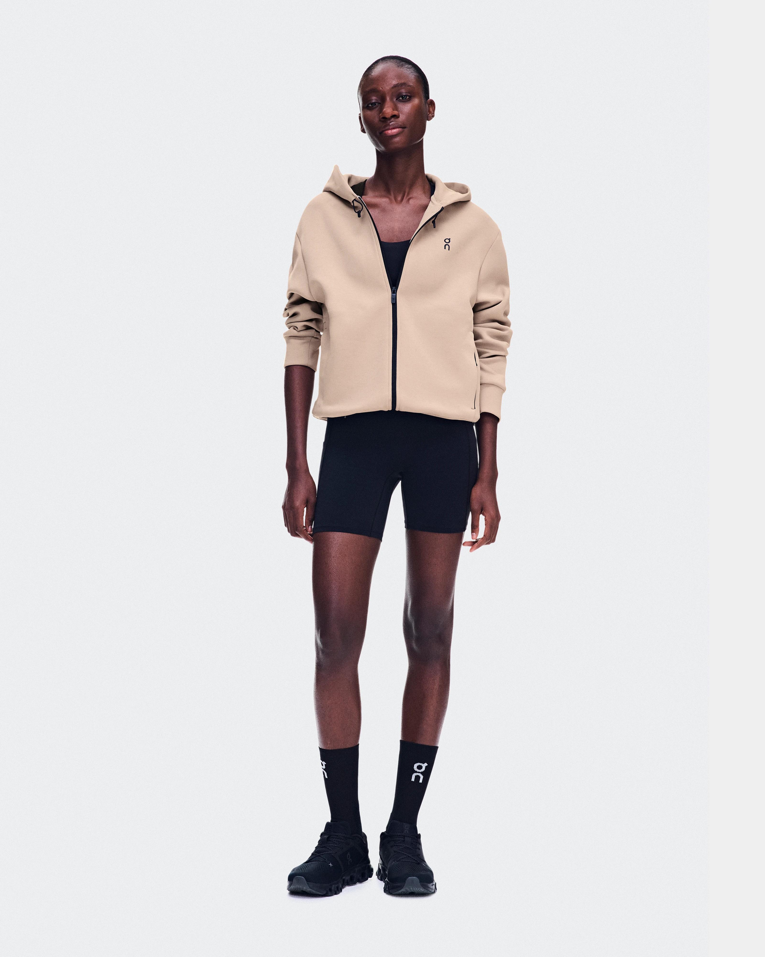 On Focus Tech Zip Hoodie Desert Femme Sweats à capuche et sweats