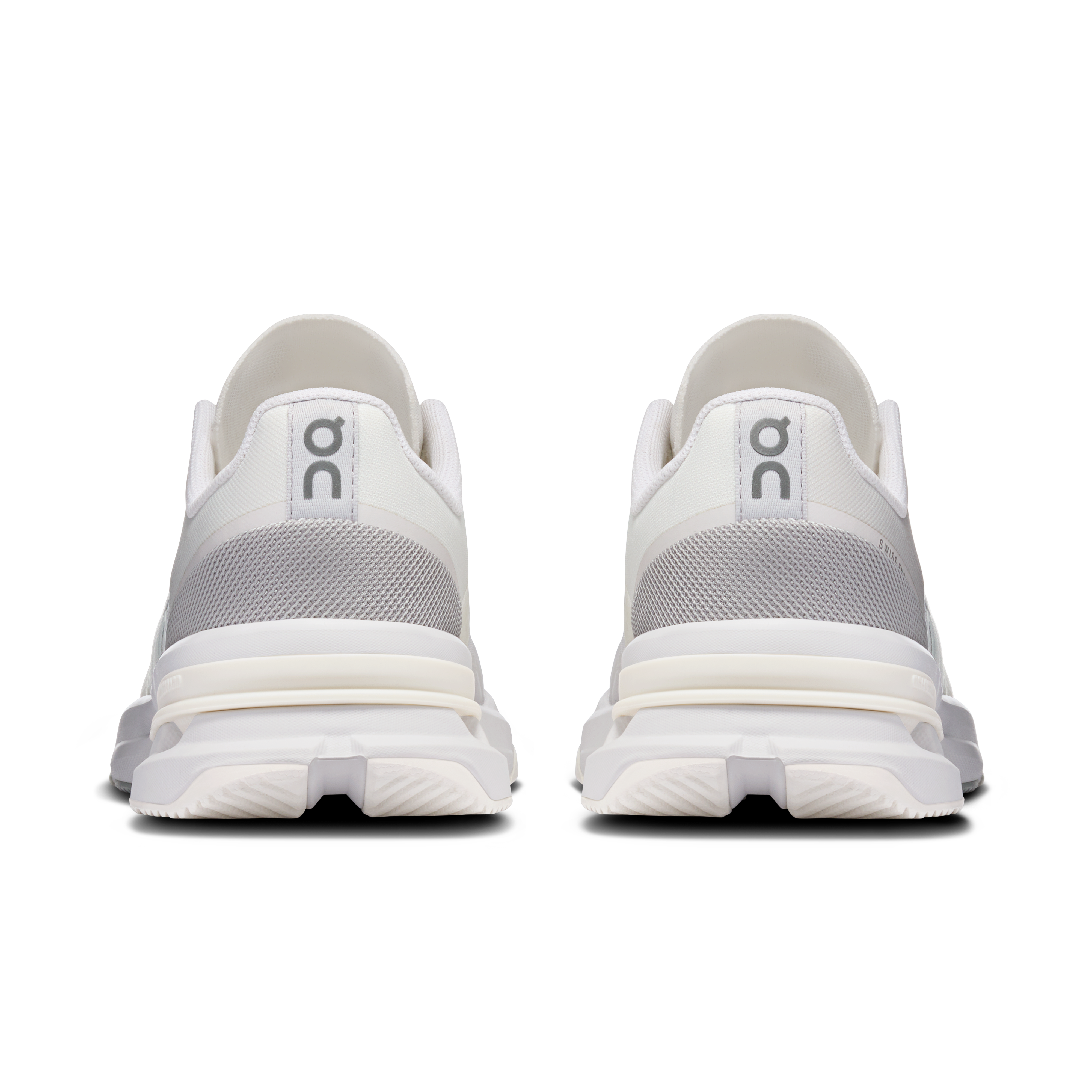 On Cloudpulse Pro White & Ice Femme training_shoes Chaussures