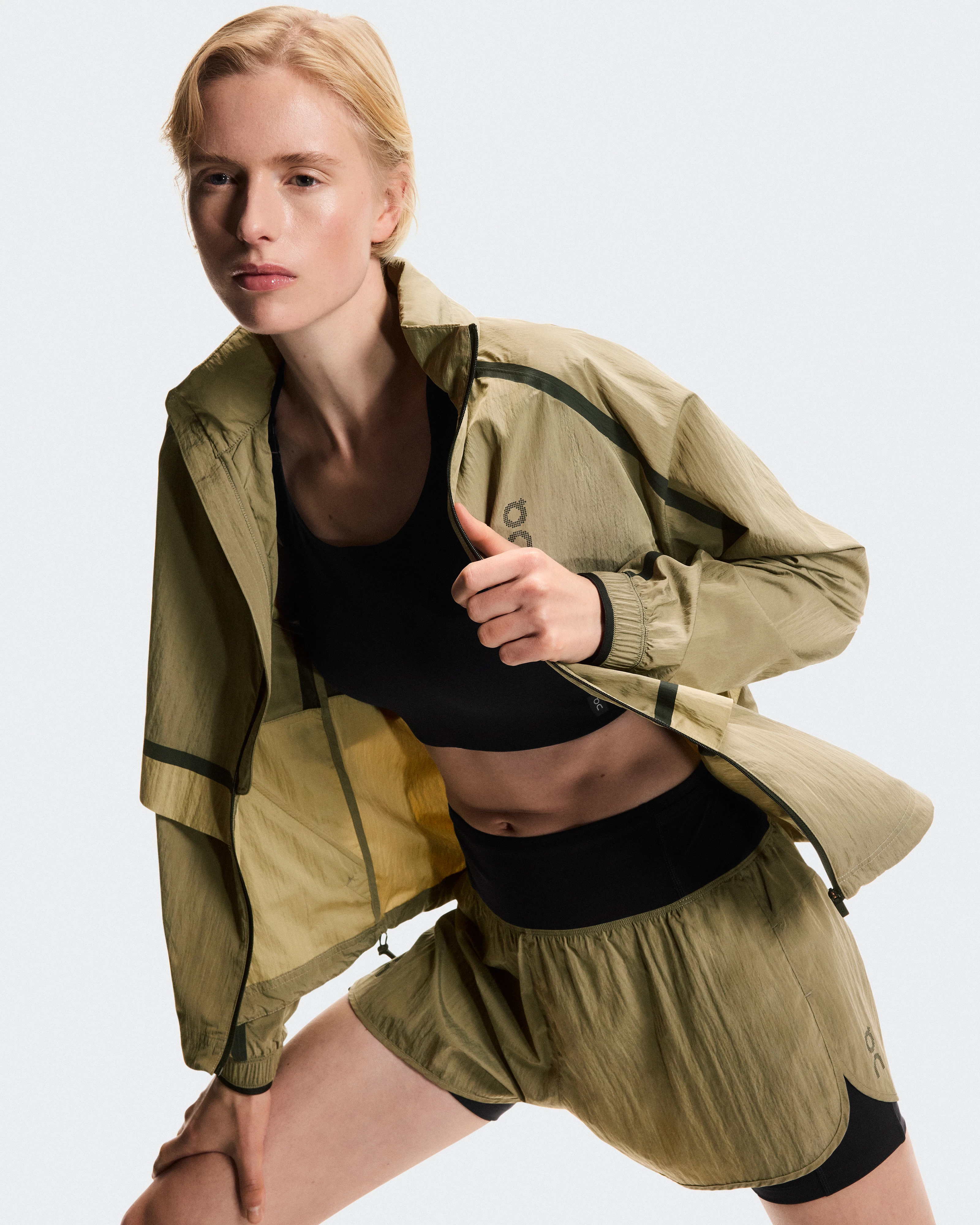 On Performance Volt Jacket Safari Femme Vestes