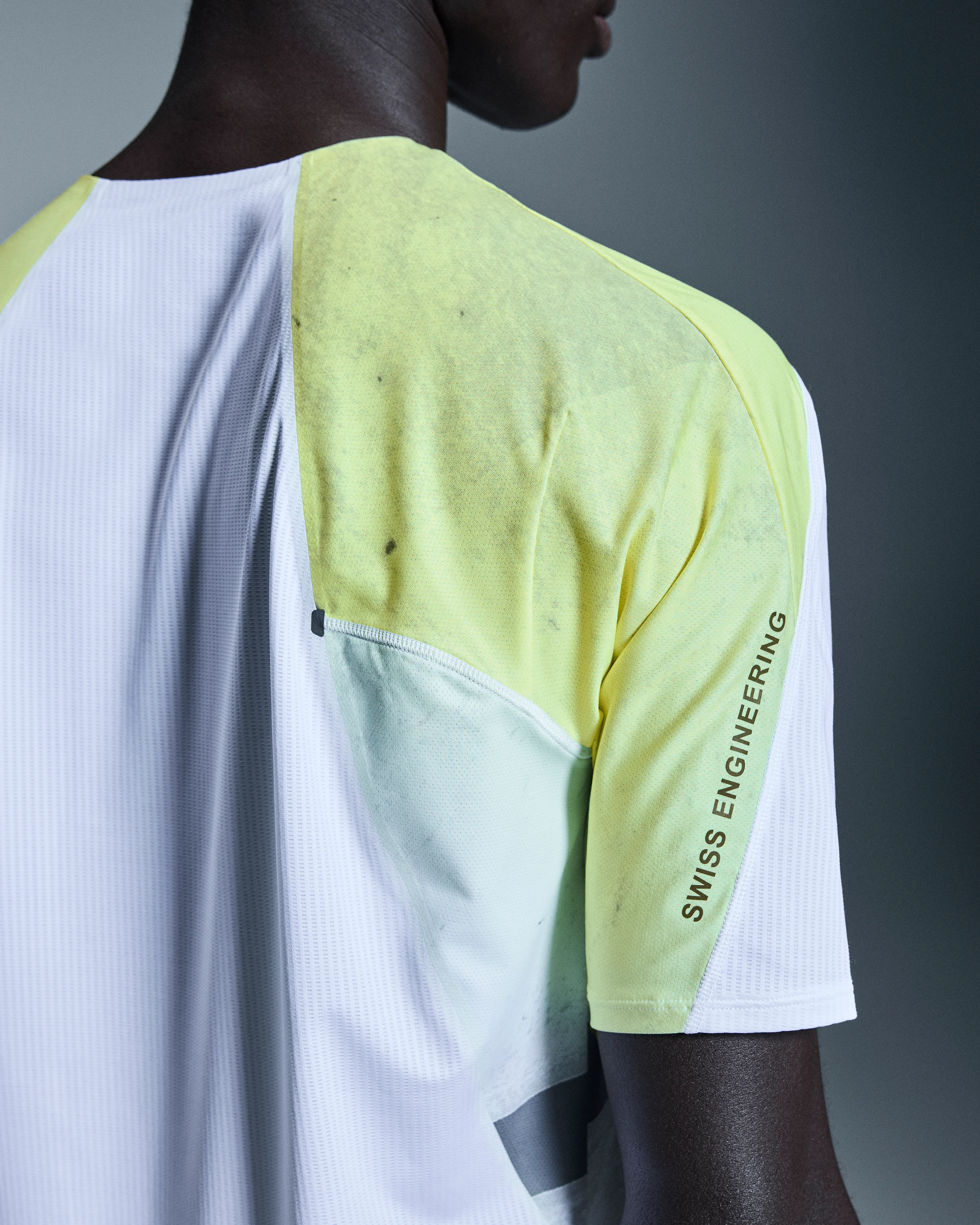 On Ultra-T Caper & Limelight Homme Hauts et t-shirts