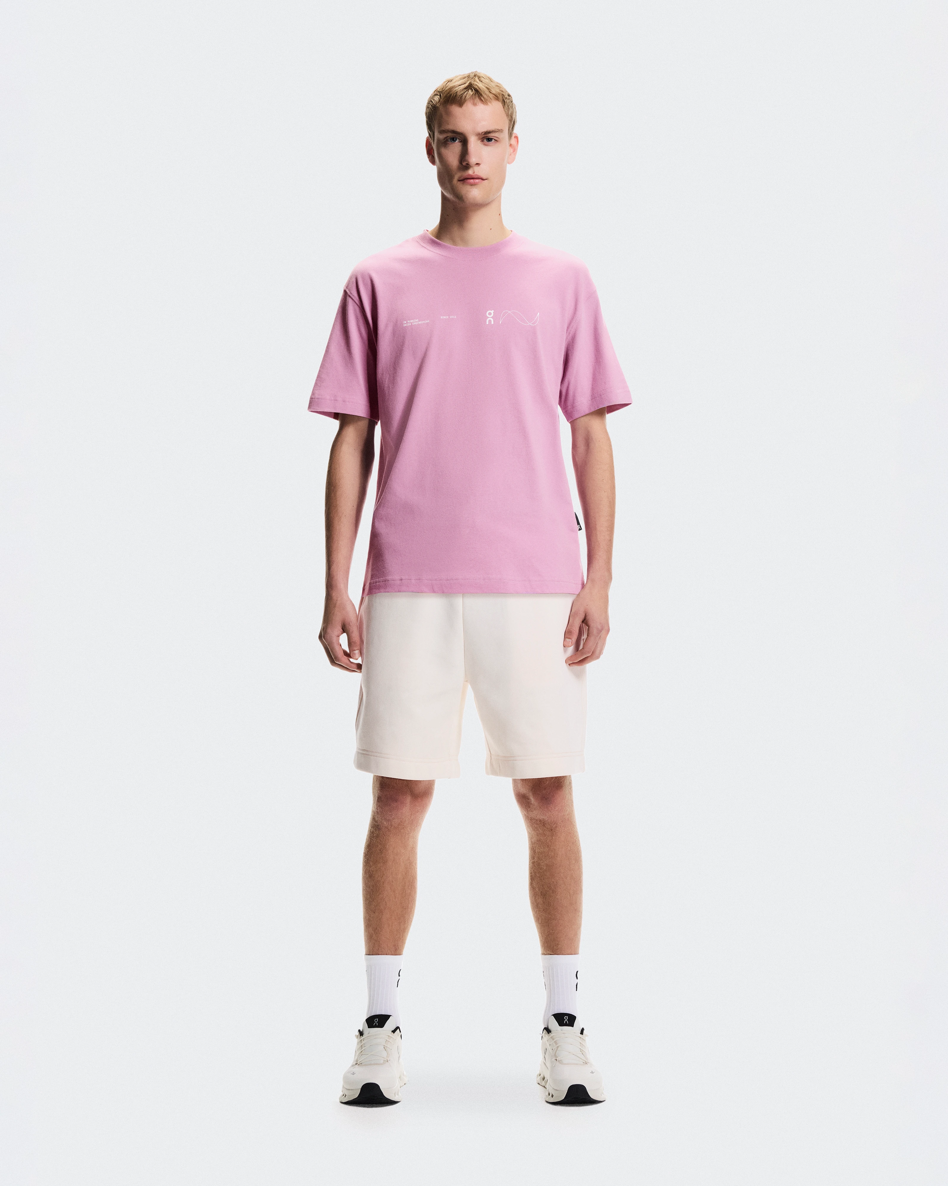 On Club-T Avant Sakura Homme Hauts et t-shirts