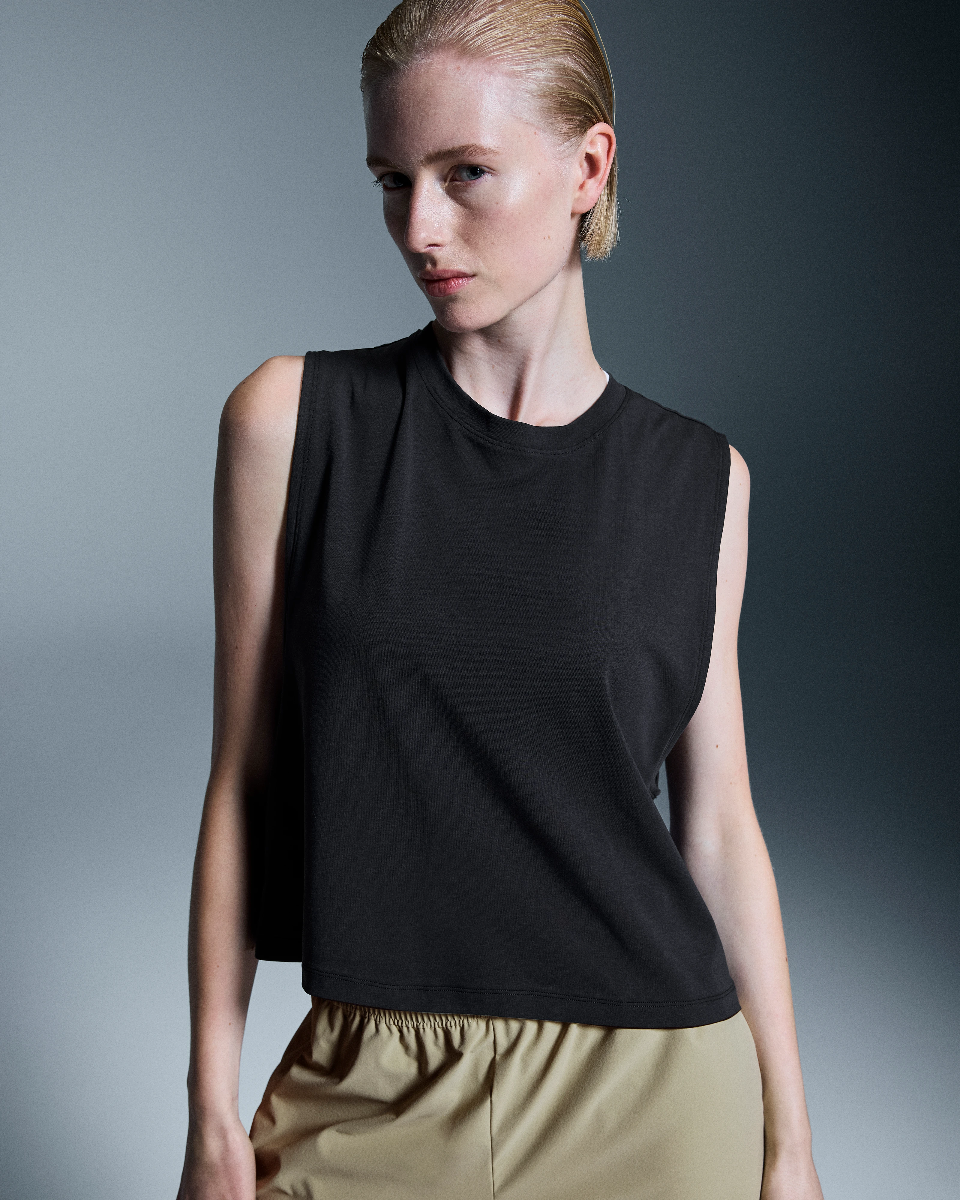 On Focus Crop Black Femme Hauts et t-shirts