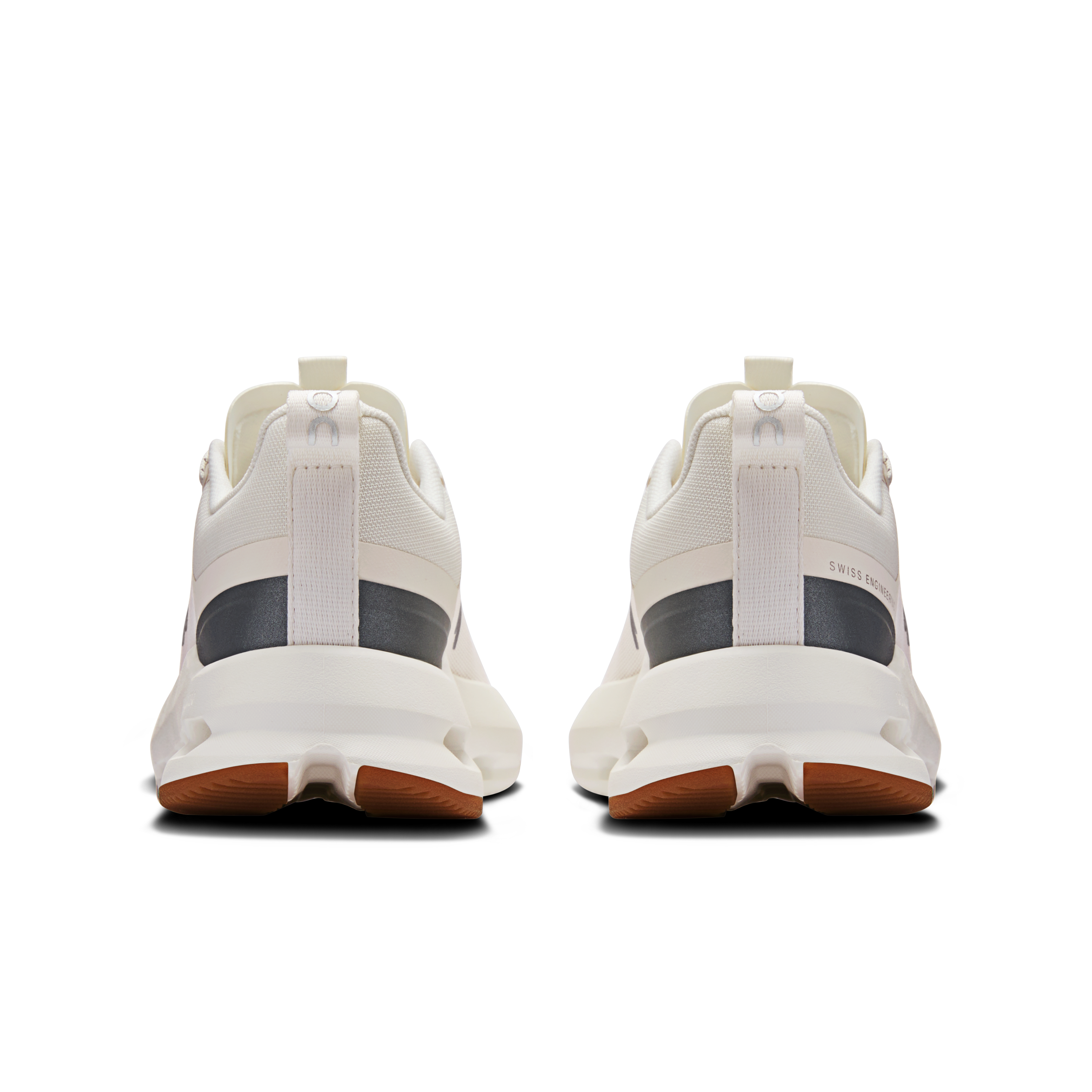 On Cloudnova Youth Ivory & Apollo Ados Active Life Chaussures