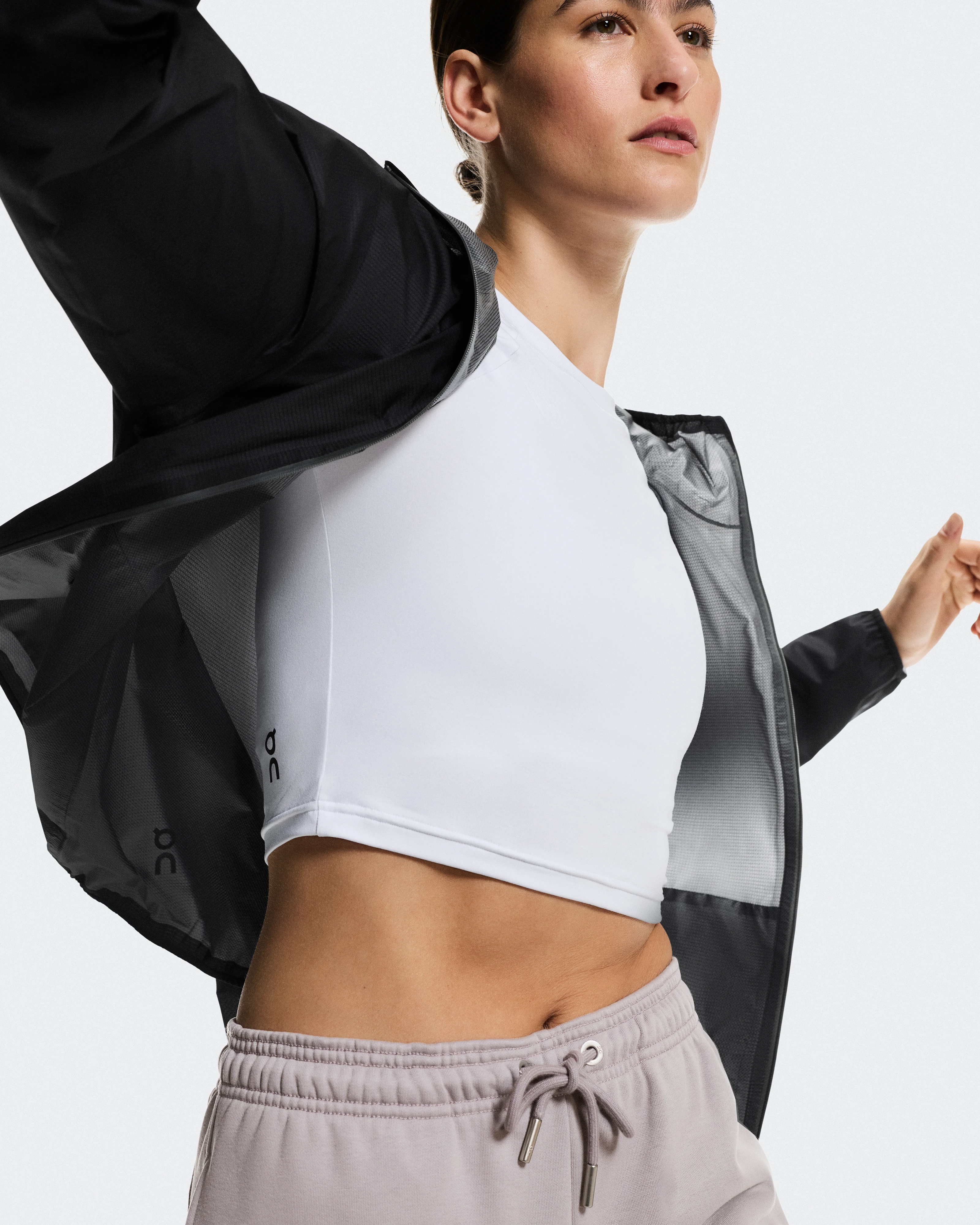 On Explore Lightweight Waterproof Jacket Black Femme Vestes