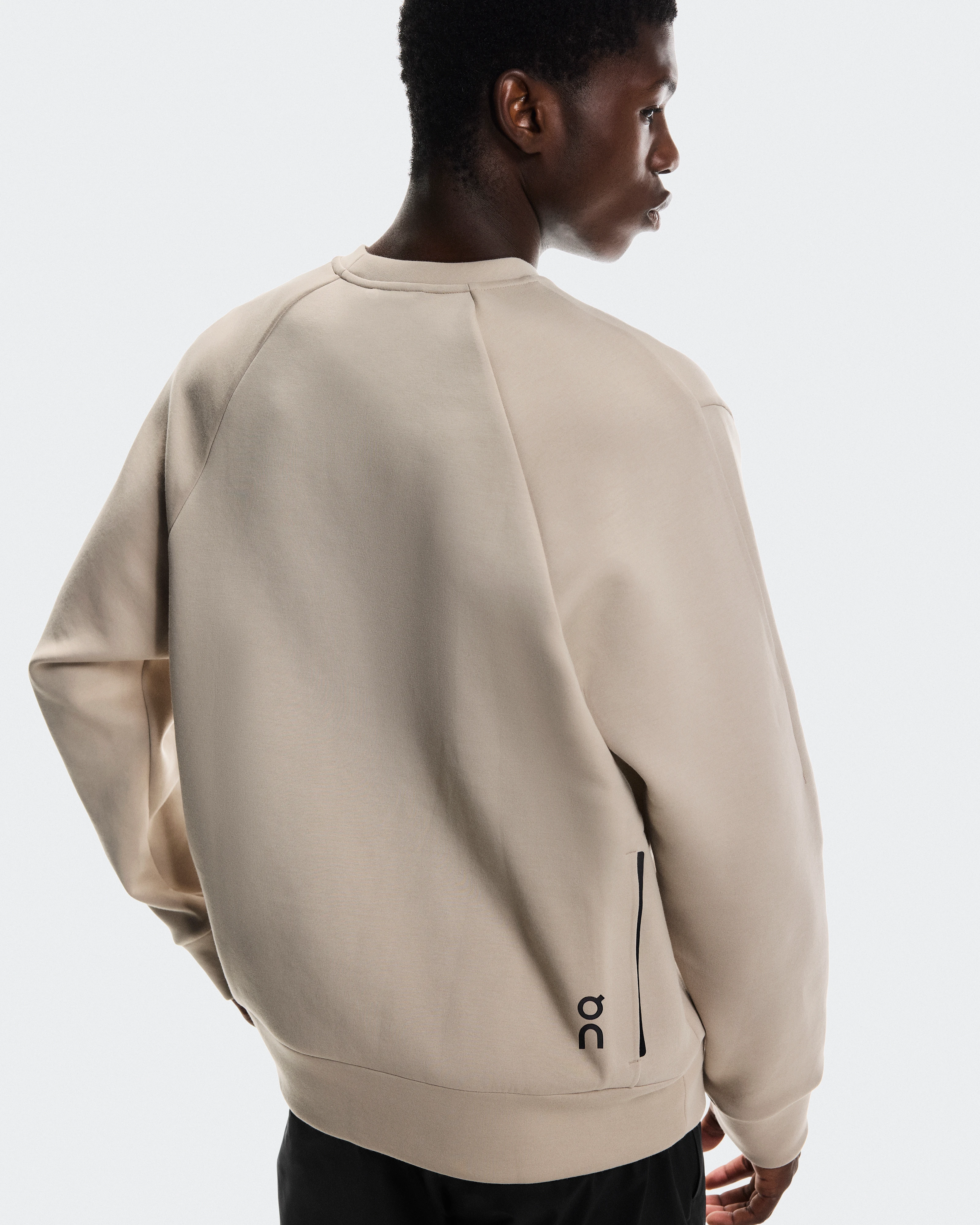 On Focus Tech Crew Desert Homme Sweats à capuche et sweats