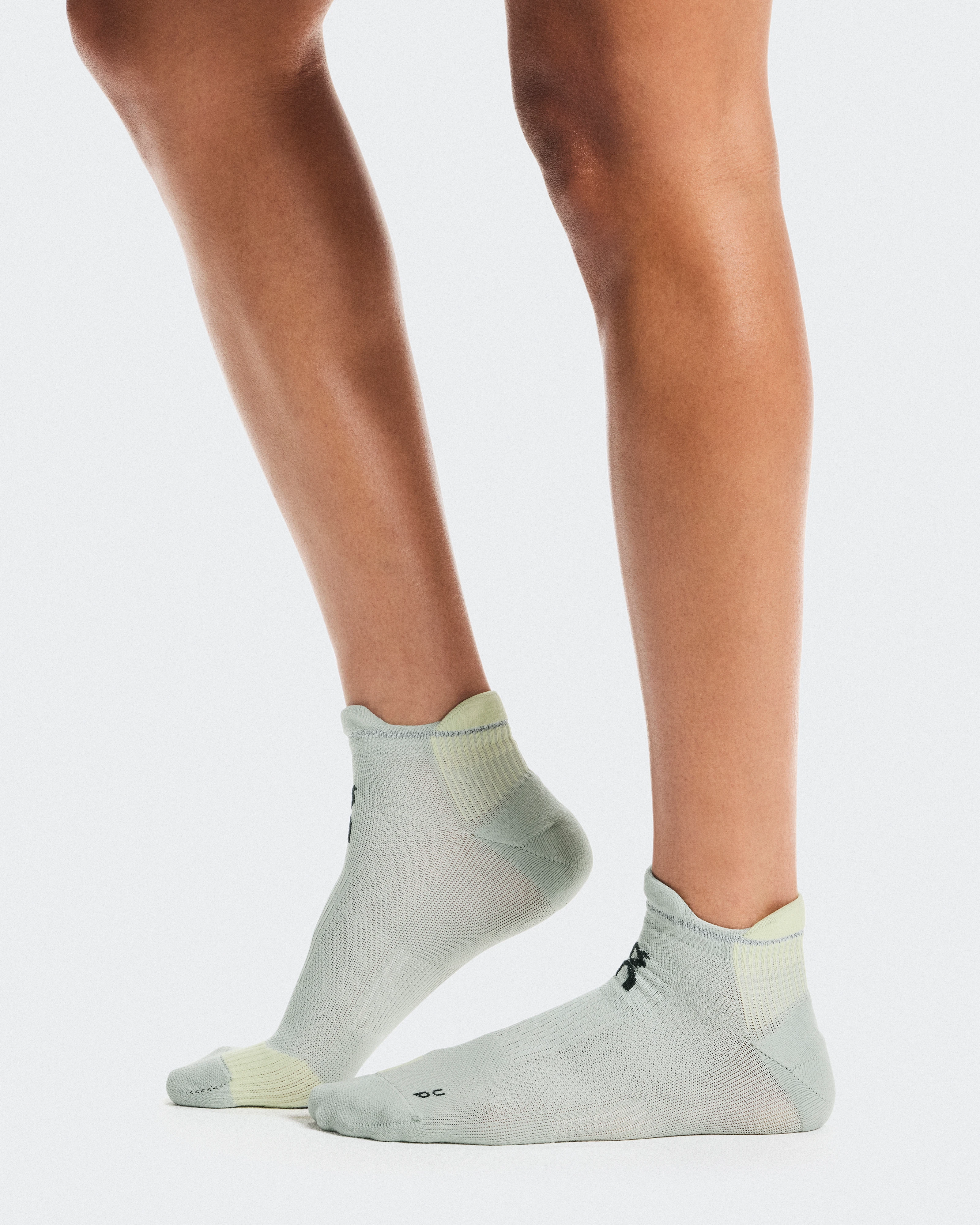 On Performance Run Sock Low Tin & Lemonade Unisexe Chaussettes