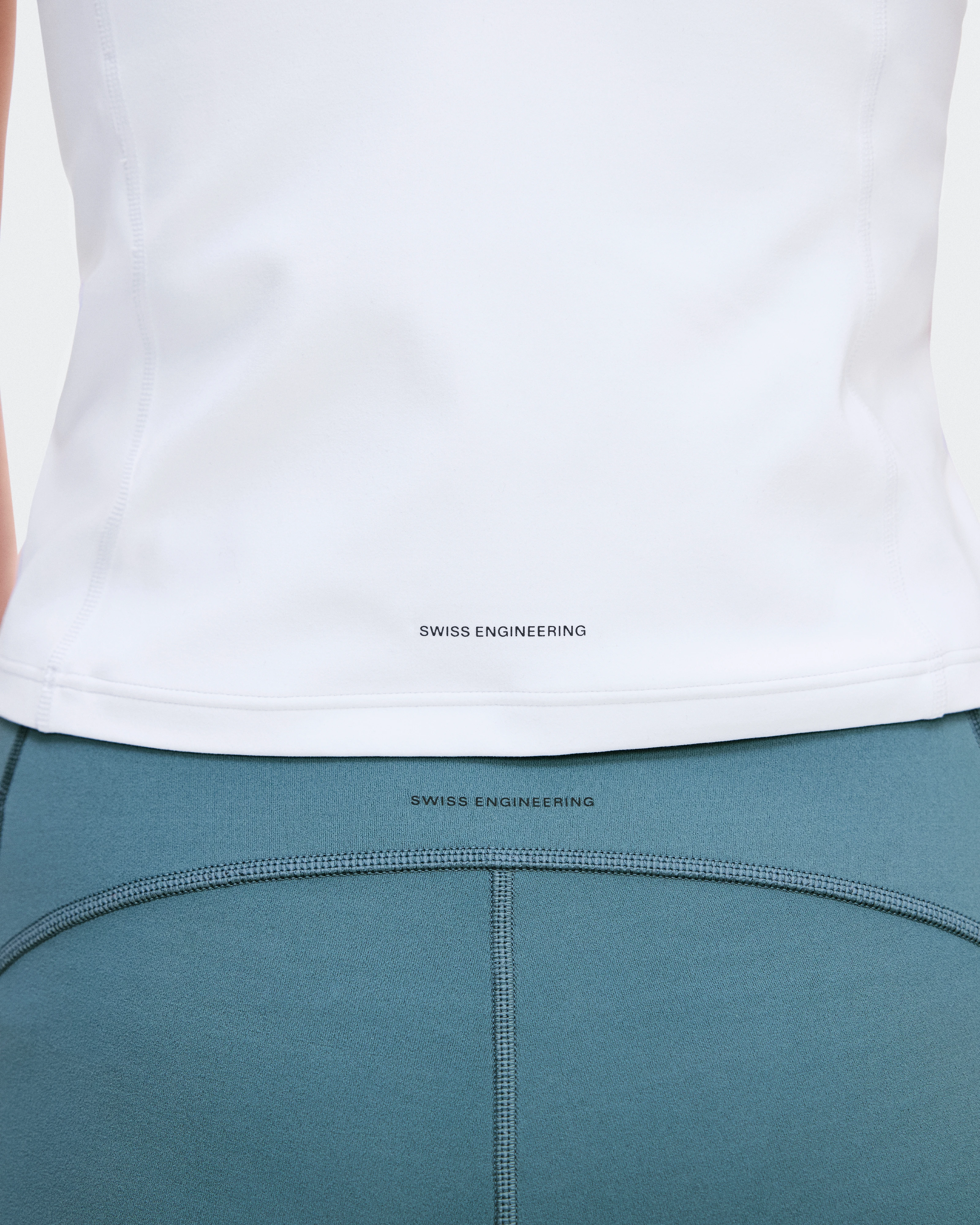 On Studio Tank White Femme Hauts et t-shirts