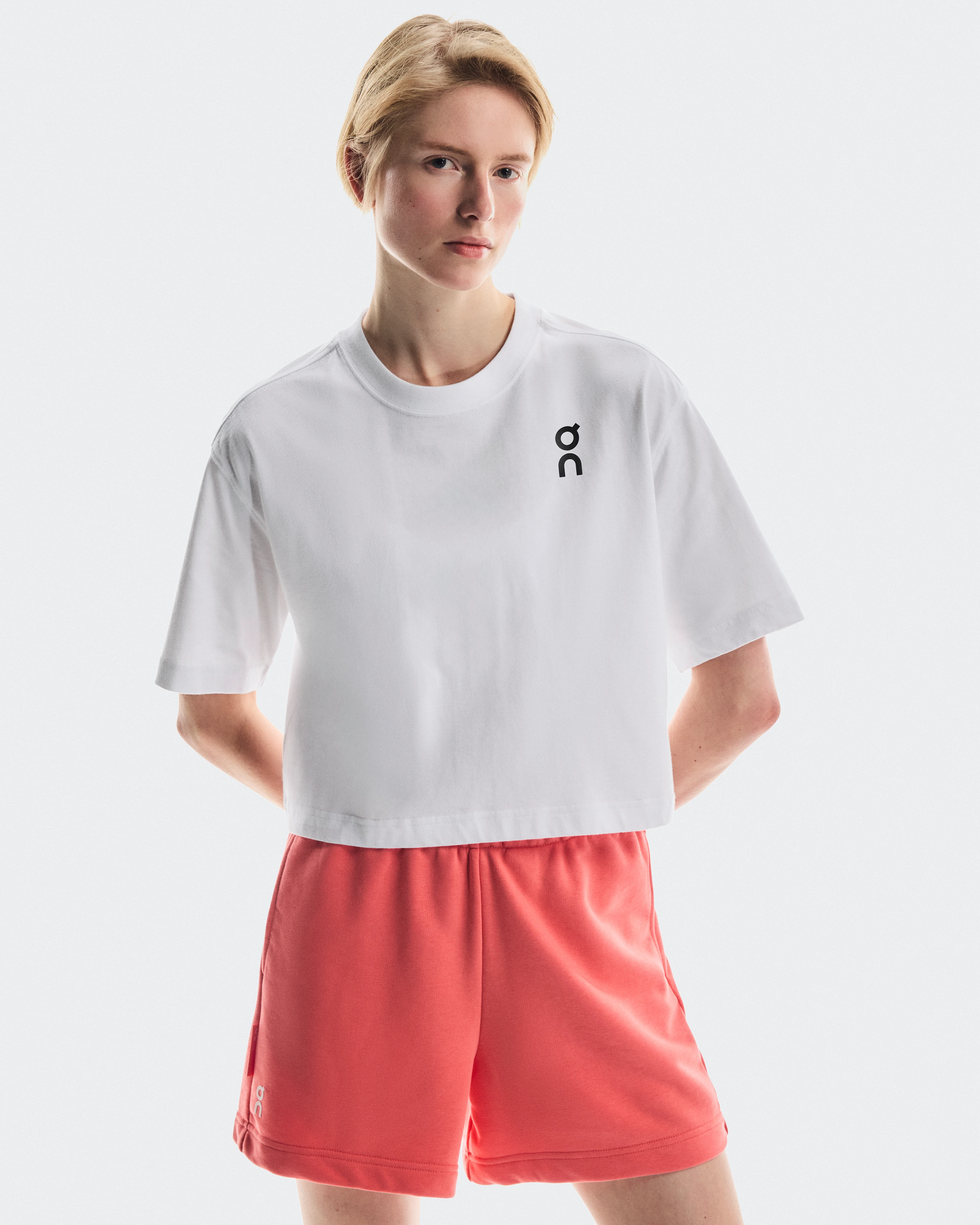 On Club Boxy-T White Femme Hauts et t-shirts