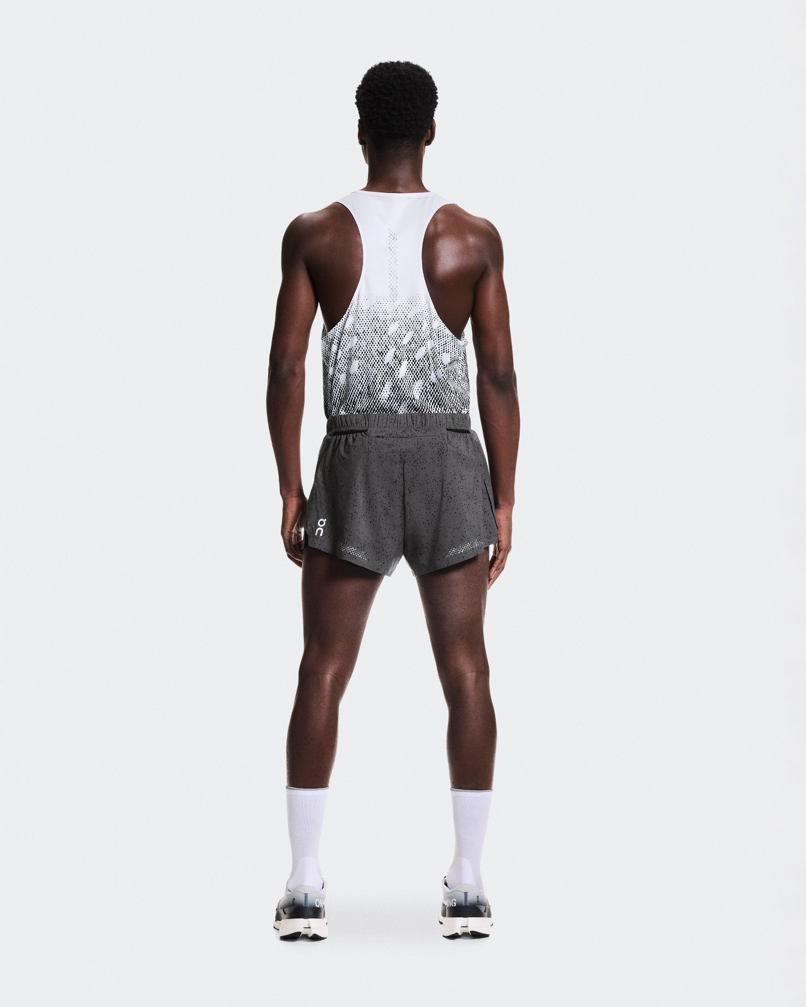 On Zero Shorts Iron & Black Homme Shorts