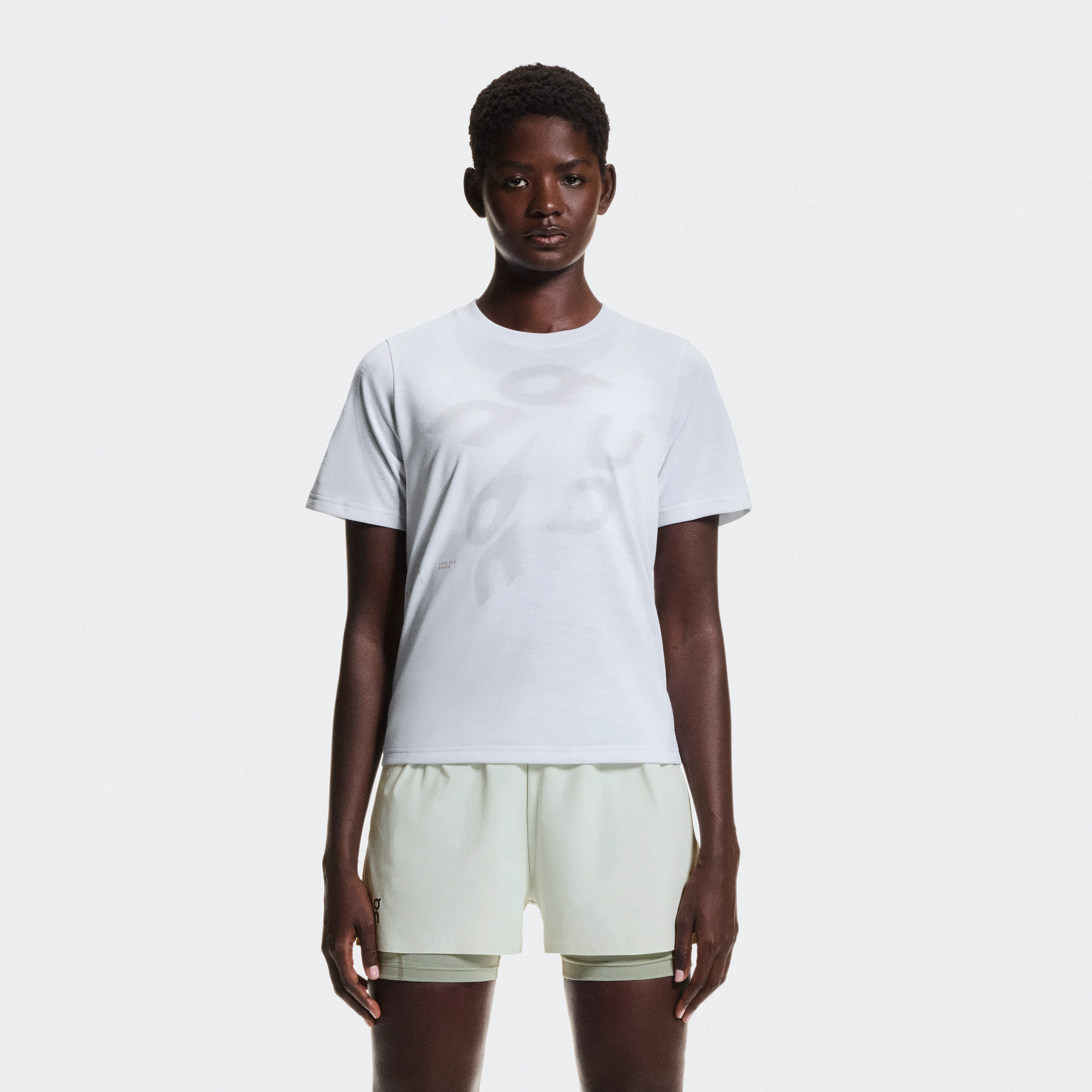 On On Run-T White Femme – Running, training, quotidien Hauts et t-shirts