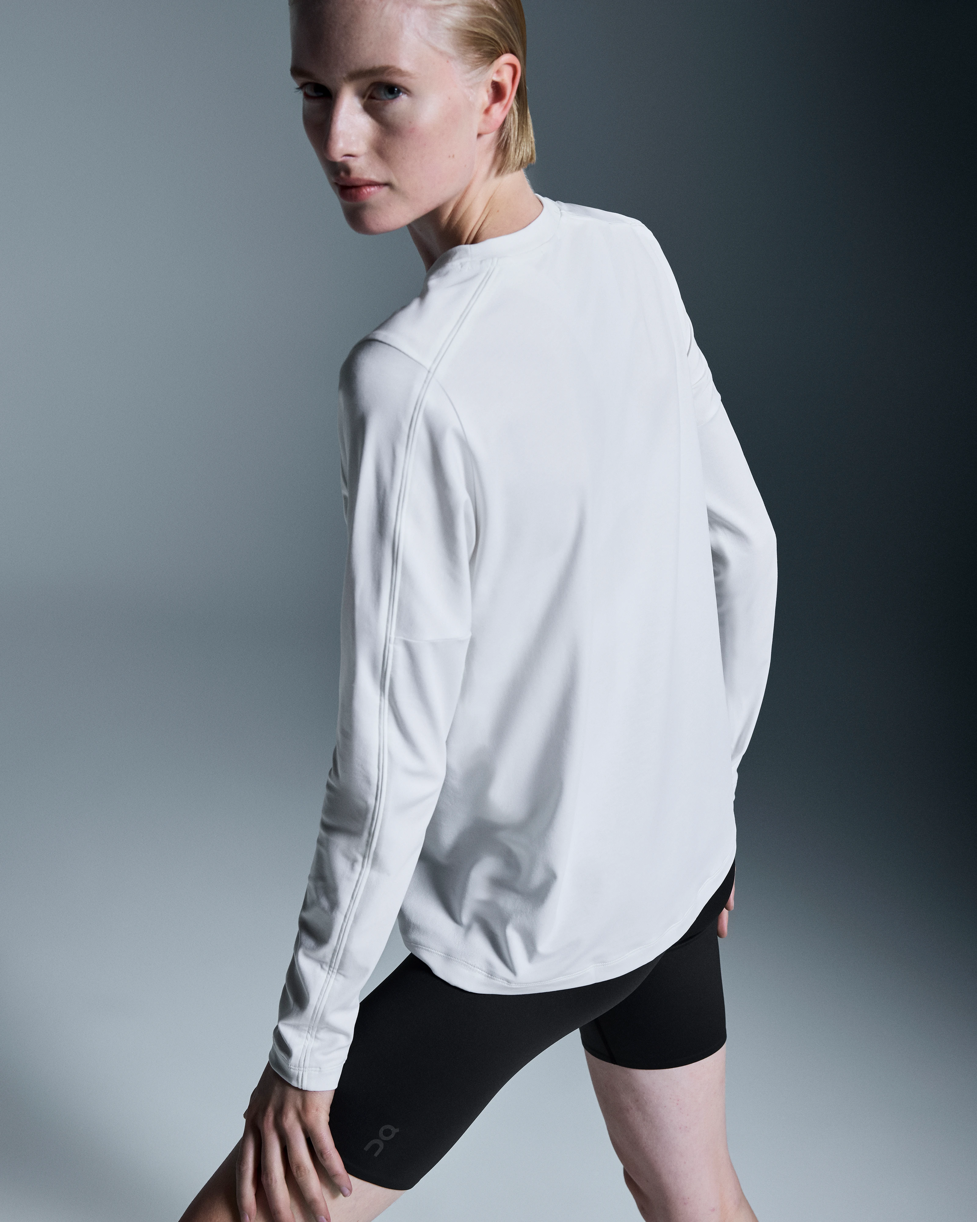 On Focus Long-T White Femme Hauts et t-shirts